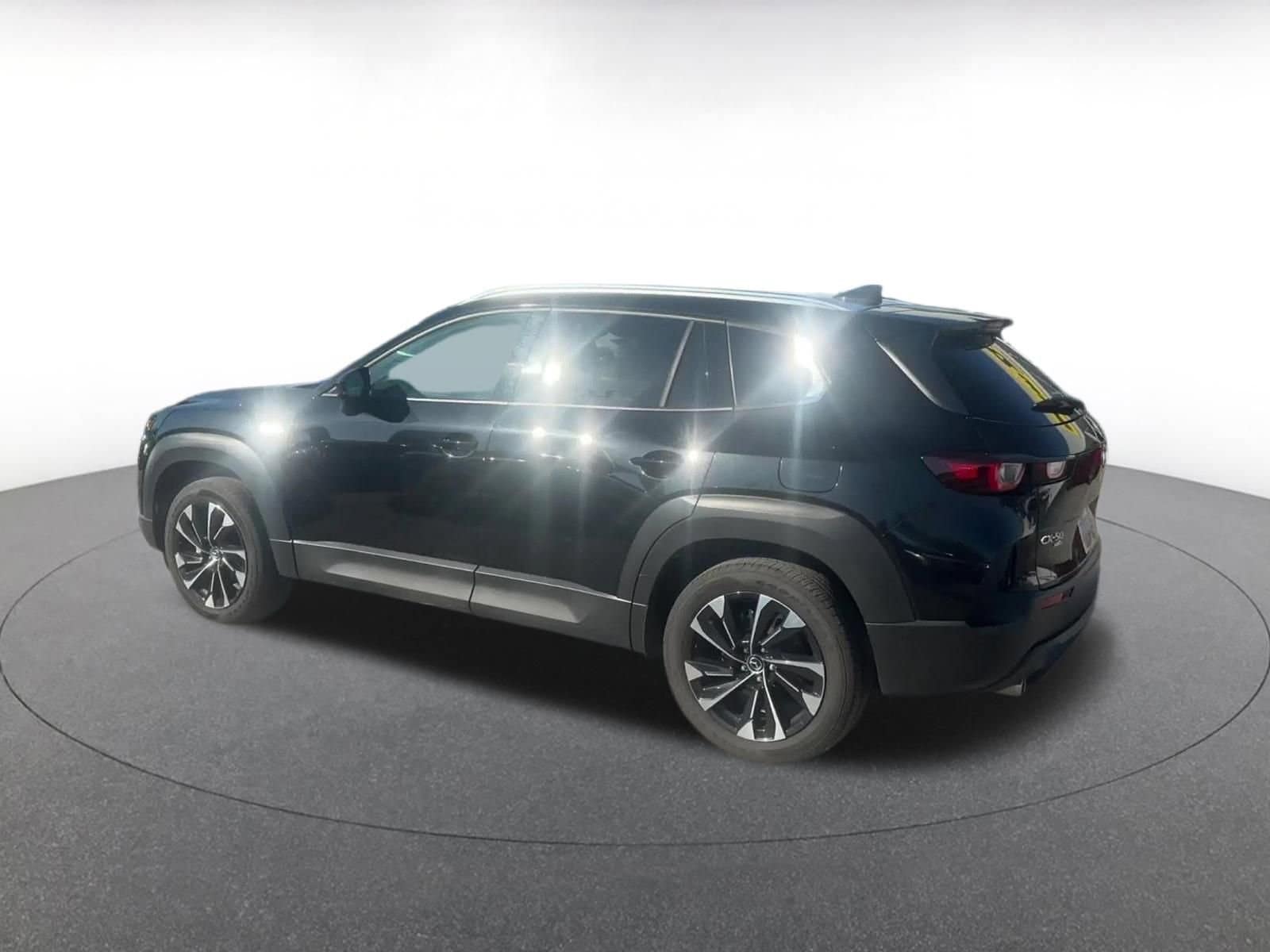 Thumbnail: 2025 Mazda CX-50 - 10