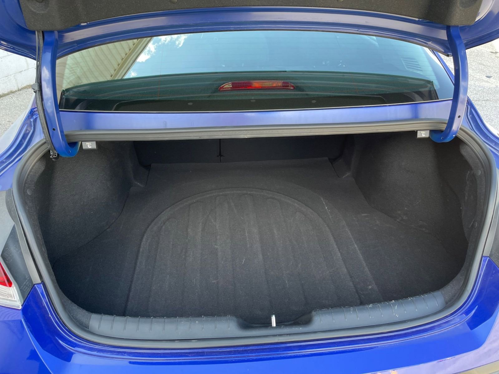 Thumbnail: 2025 Hyundai Elantra - 33