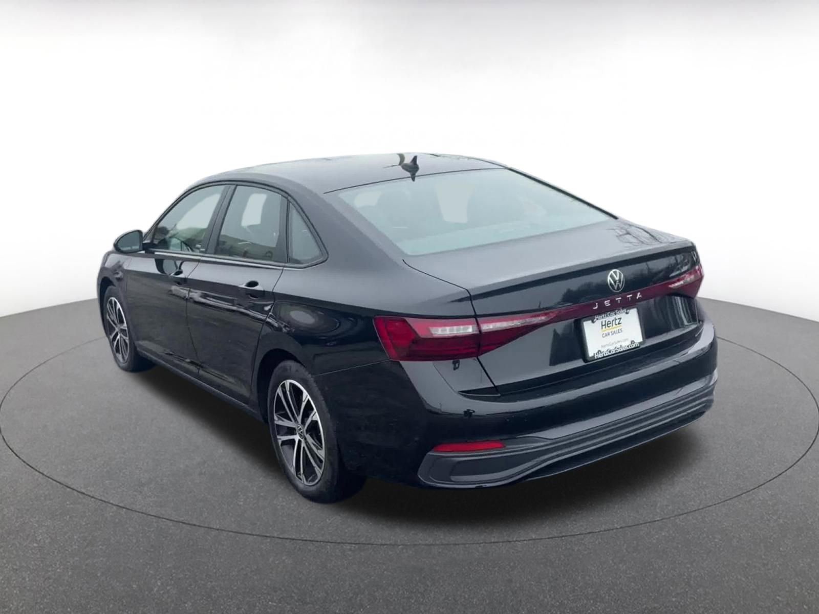 Thumbnail: 2025 Volkswagen Jetta - 11