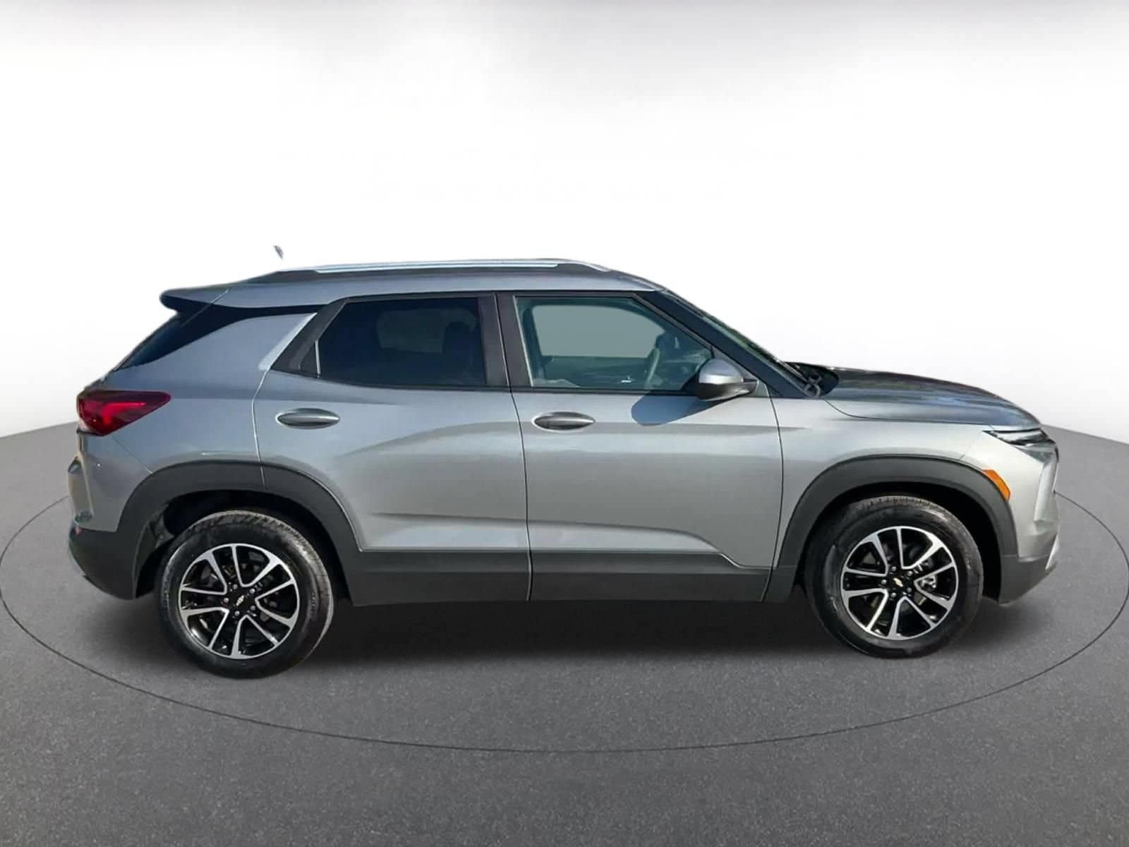 Thumbnail: 2025 Chevrolet TrailBlazer - 15