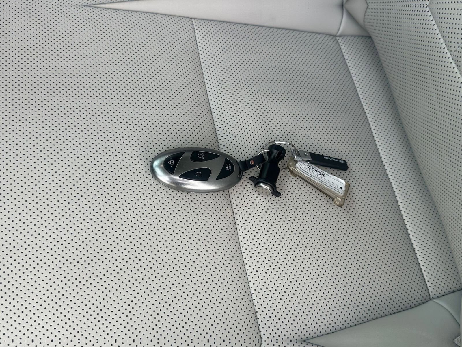 Thumbnail: 2025 Hyundai Santa Fe - 18