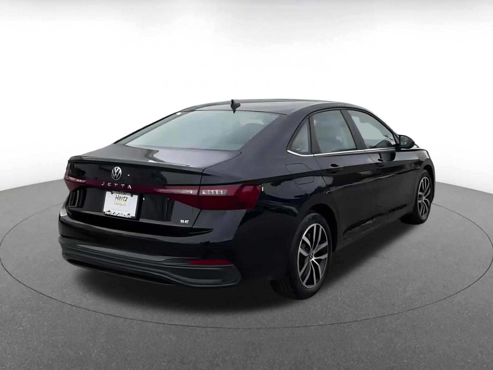 Thumbnail: 2025 Volkswagen Jetta - 14