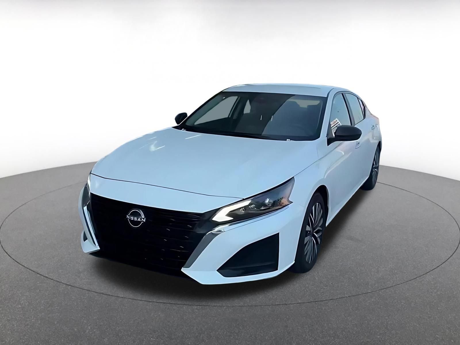 Thumbnail: 2025 Nissan Altima - 5
