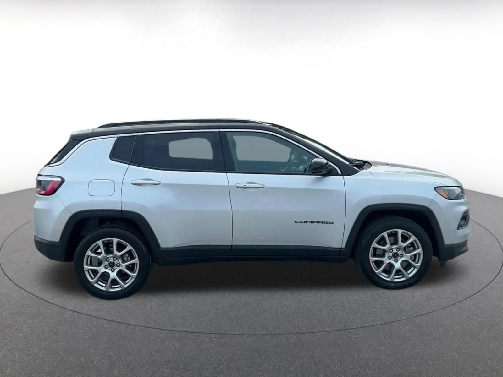 Thumbnail: 2025 Jeep Compass - 16