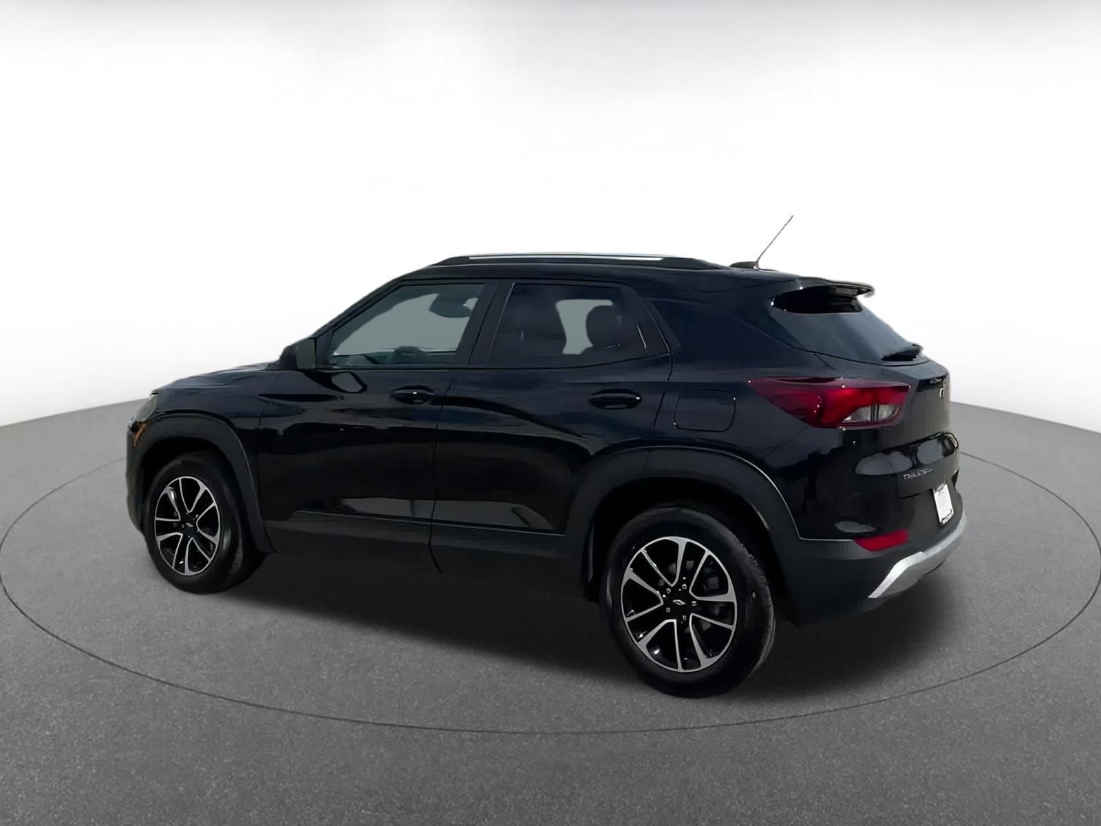 Thumbnail: 2025 Chevrolet TrailBlazer - 10