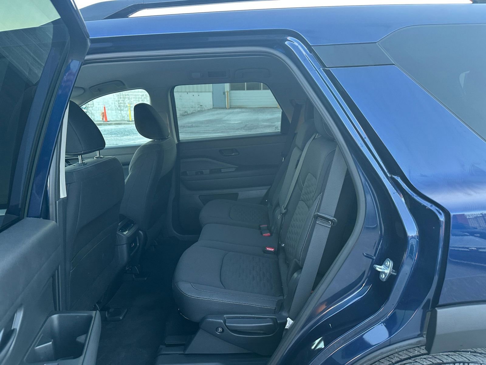 Thumbnail: 2025 Nissan Pathfinder - 25