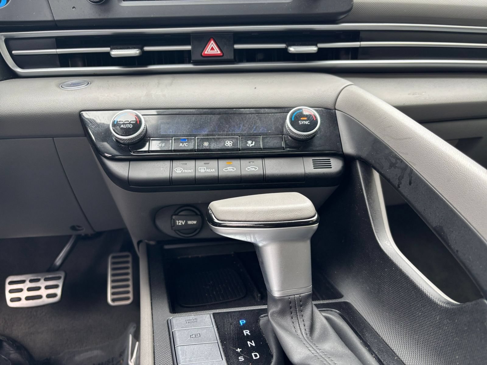 Thumbnail: 2026 Hyundai Elantra - 17