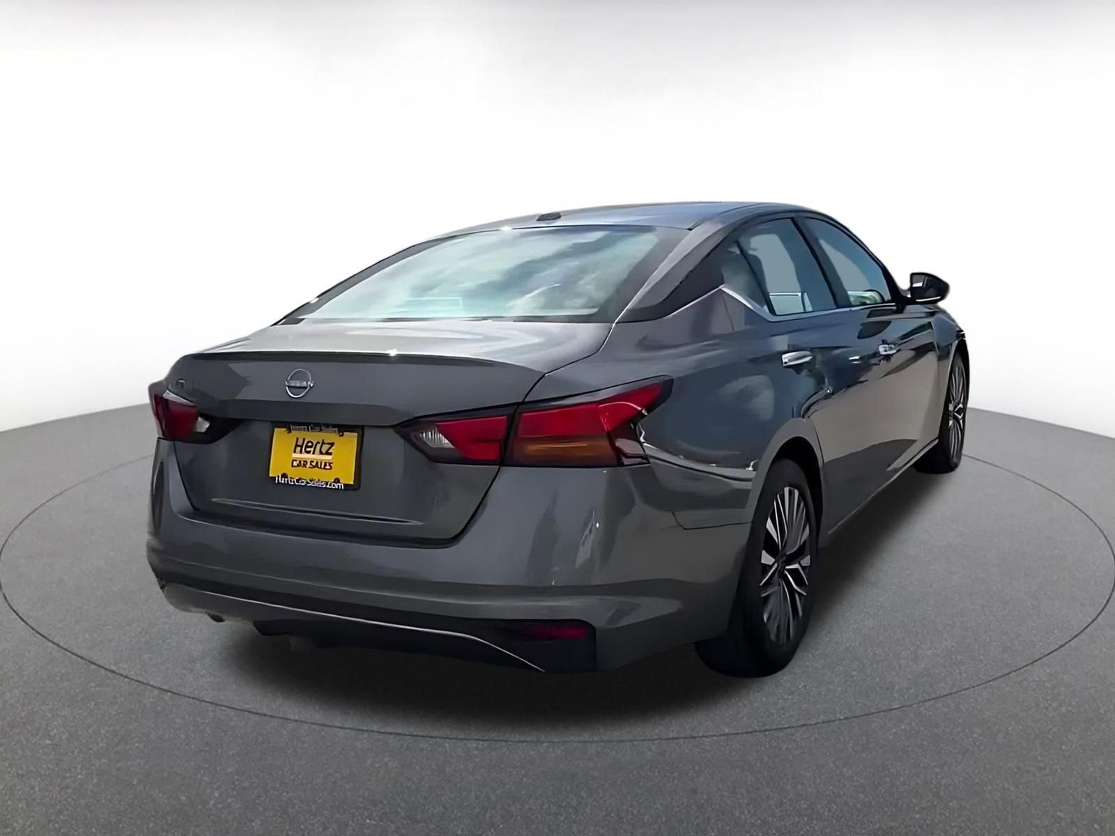 Thumbnail: 2025 Nissan Altima - 14