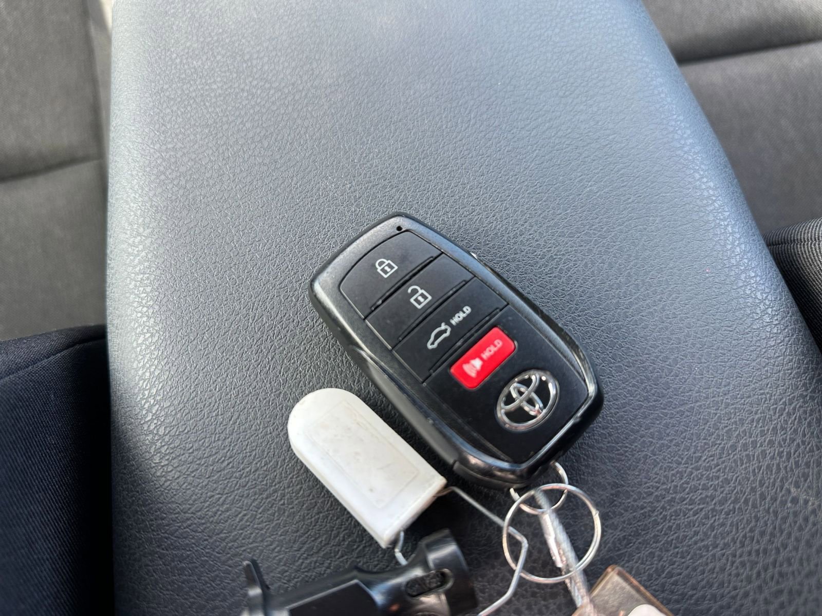 Thumbnail: 2025 Toyota Camry - 22