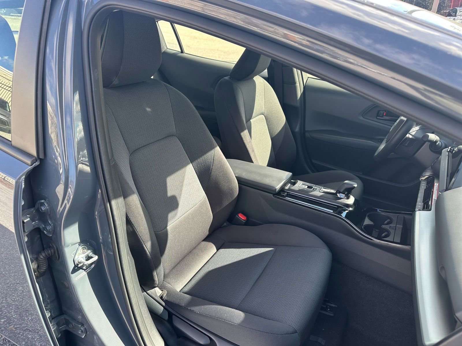 Thumbnail: 2025 Toyota Prius - 31