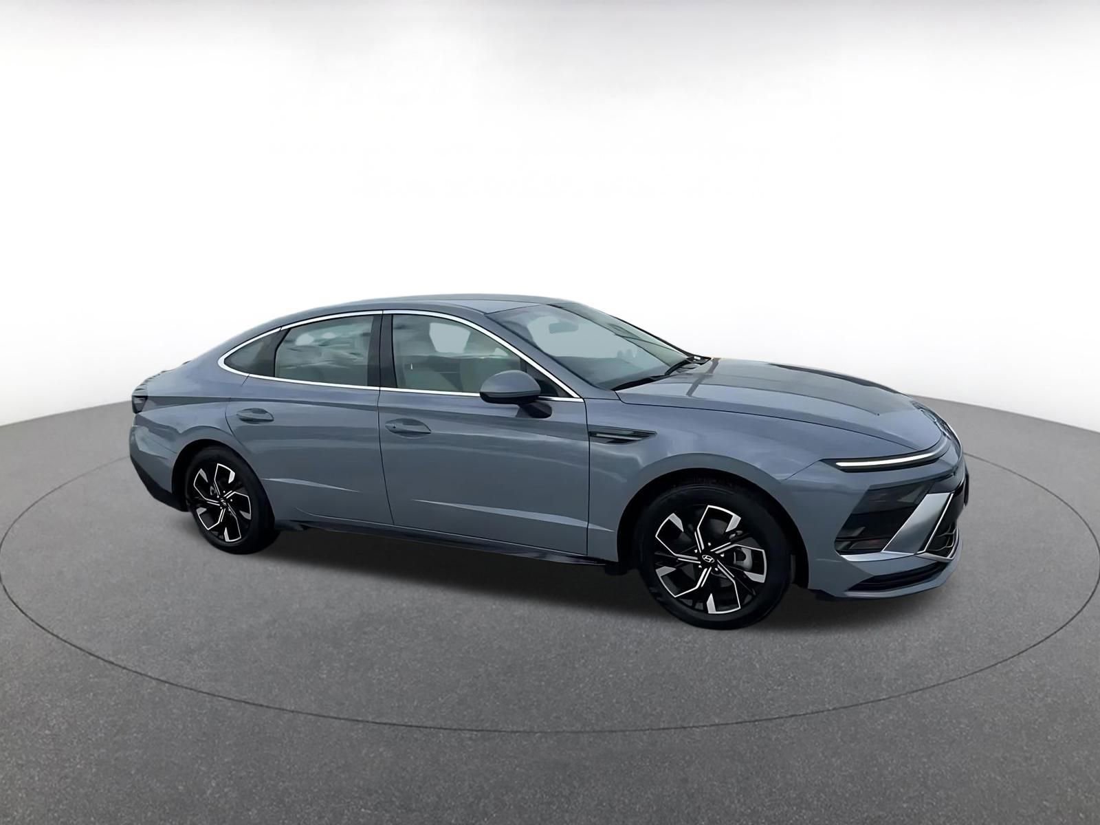 Thumbnail: 2025 Hyundai Sonata - 2