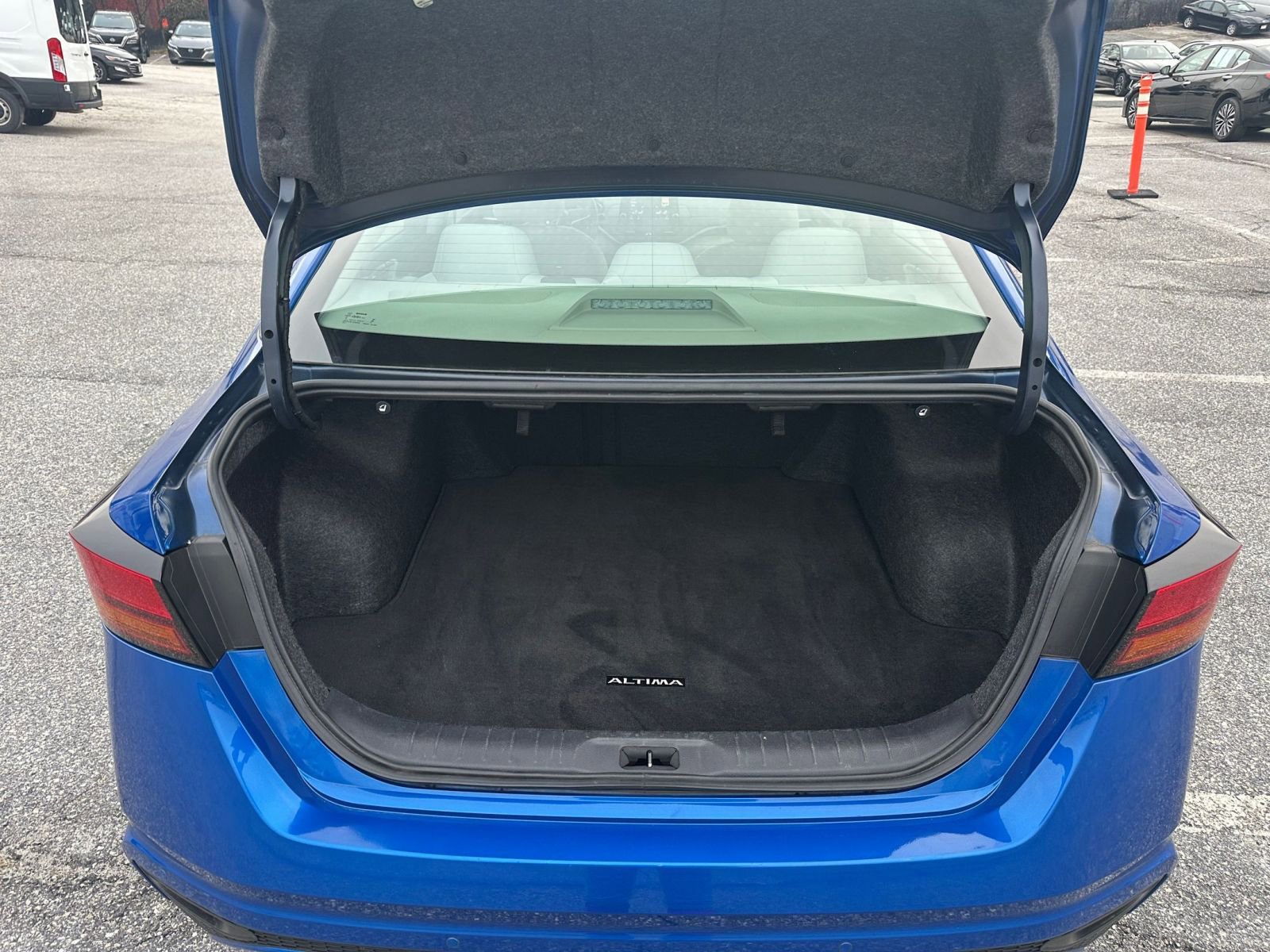 Thumbnail: 2025 Nissan Altima - 30