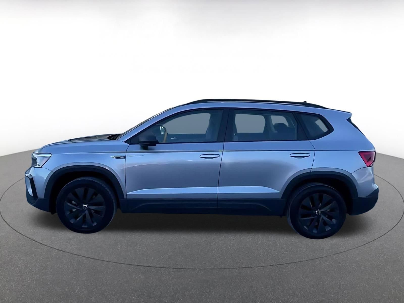 Thumbnail: 2024 Volkswagen Taos - 8