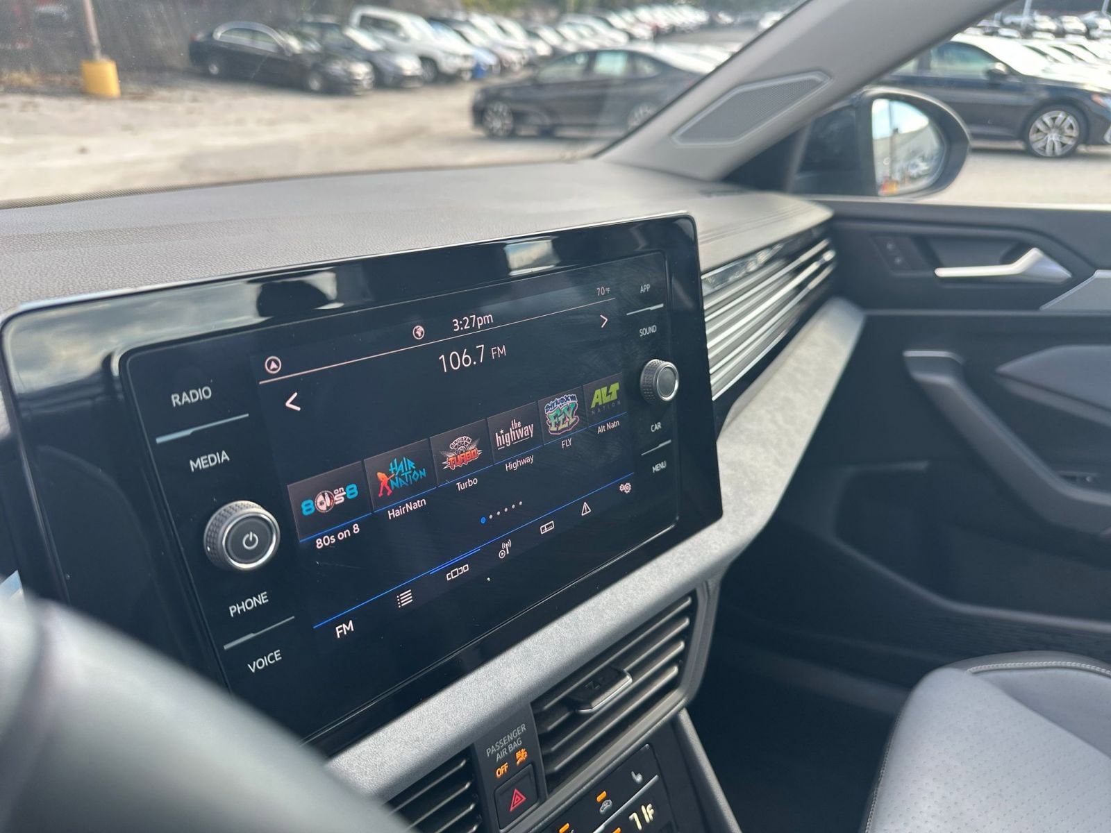 Thumbnail: 2025 Volkswagen Jetta - 21