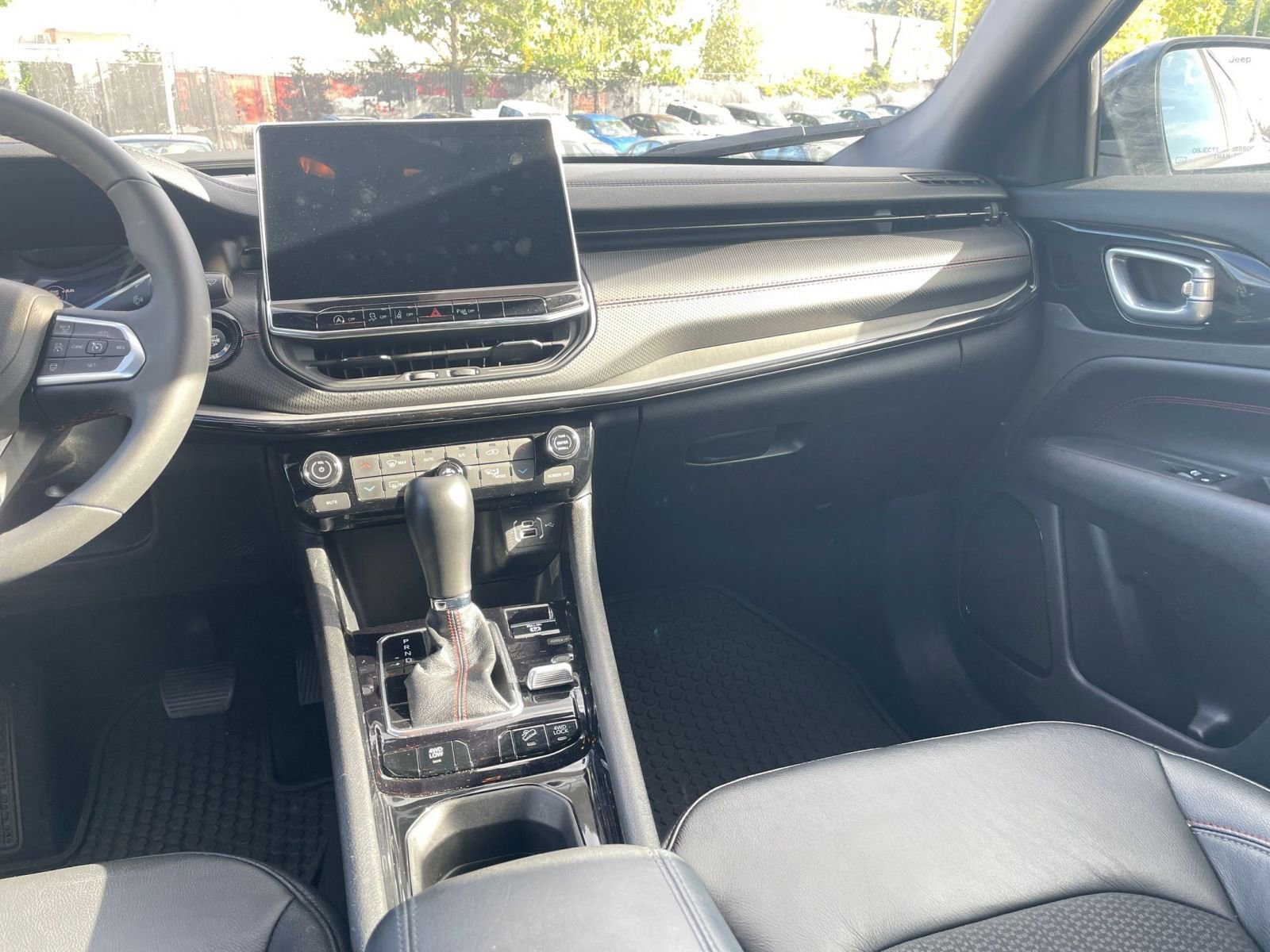 Thumbnail: 2025 Jeep Compass - 34