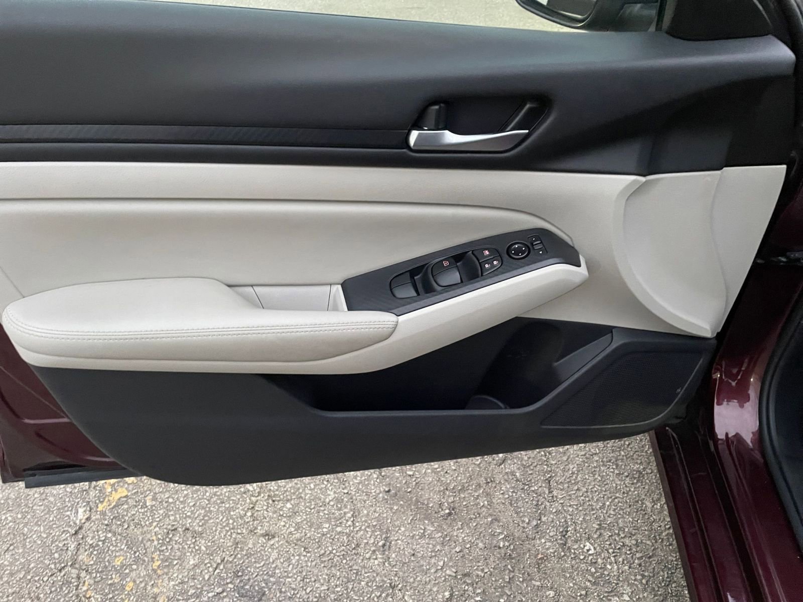 Thumbnail: 2025 Nissan Altima - 20