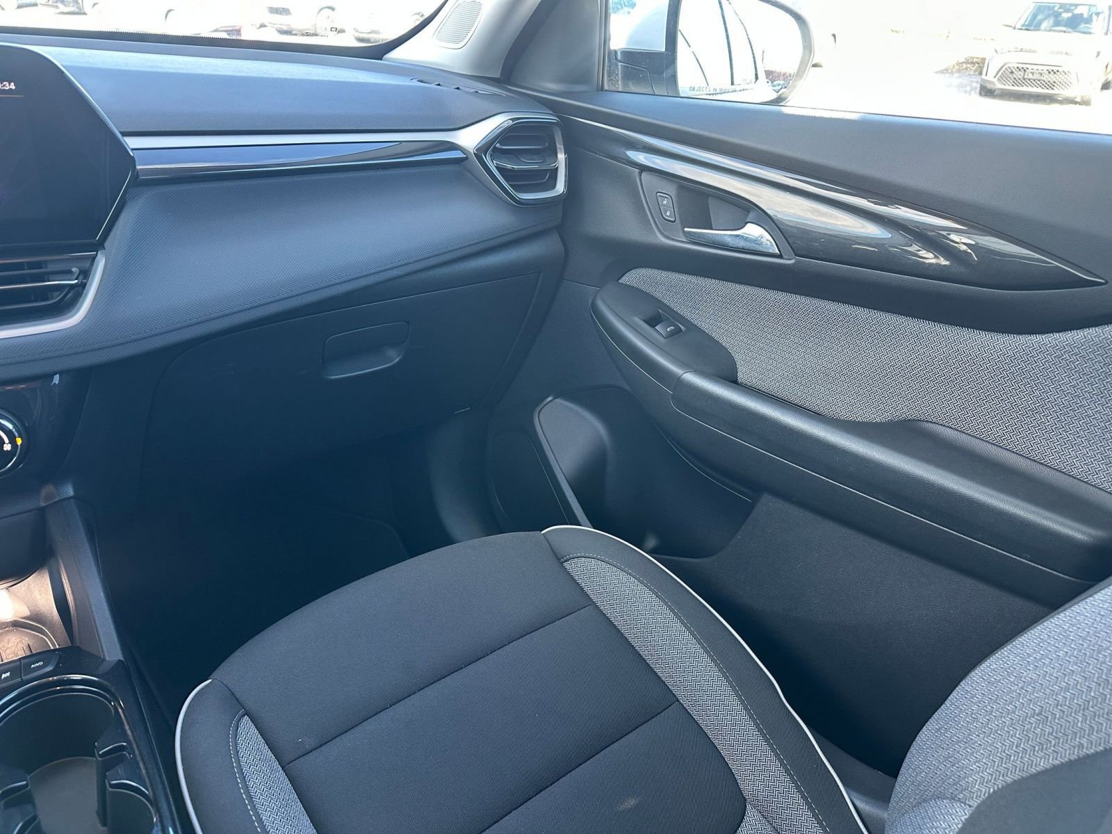 Thumbnail: 2025 Chevrolet TrailBlazer - 33