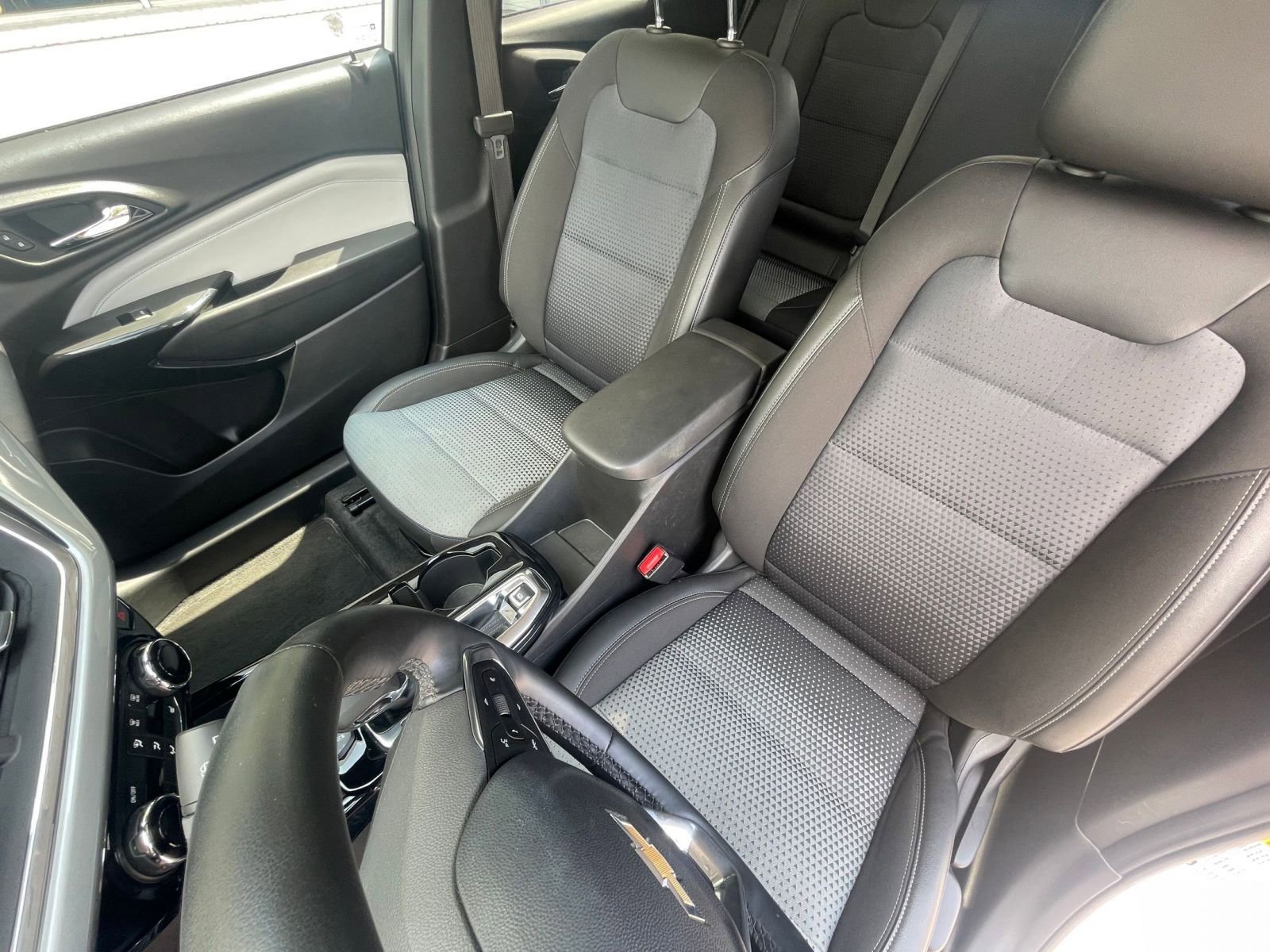 Thumbnail: 2025 Chevrolet Trax - 35