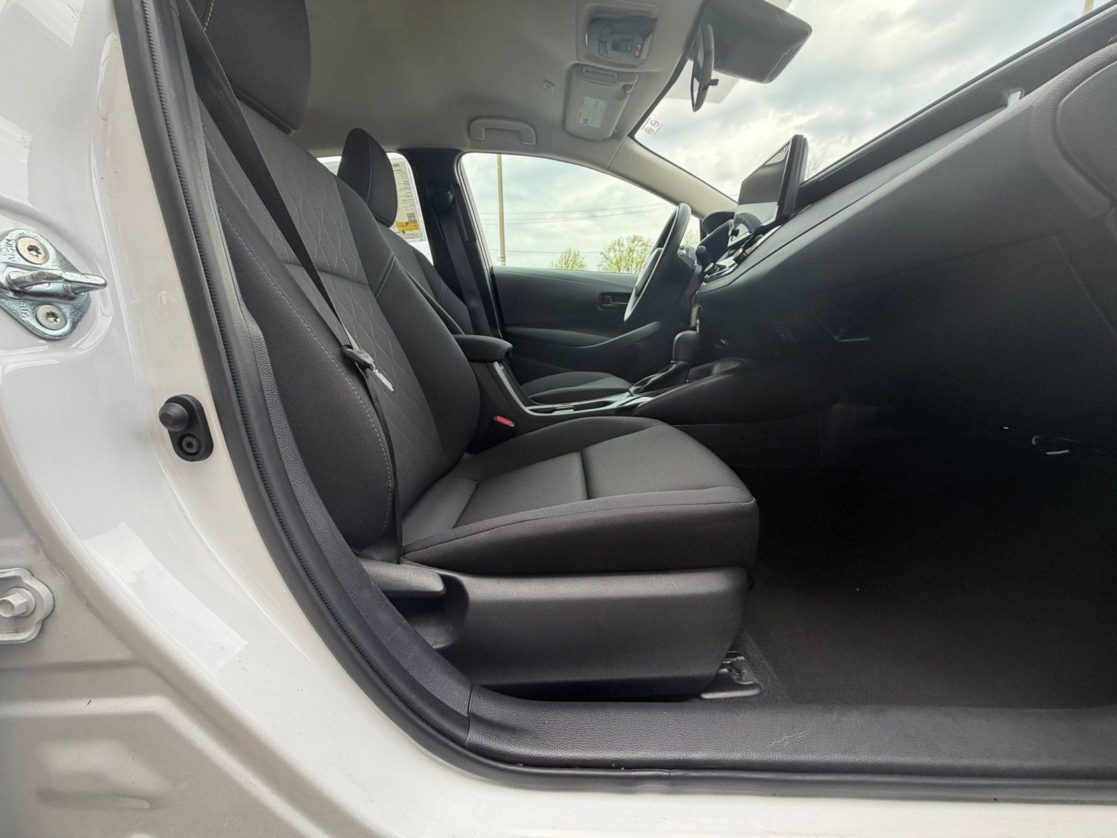 Thumbnail: 2025 Toyota Corolla - 28