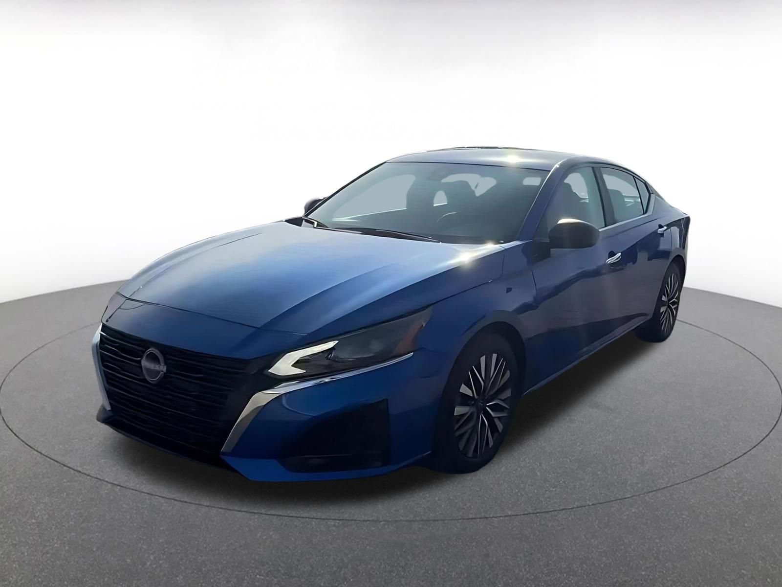 Thumbnail: 2025 Nissan Altima - 7