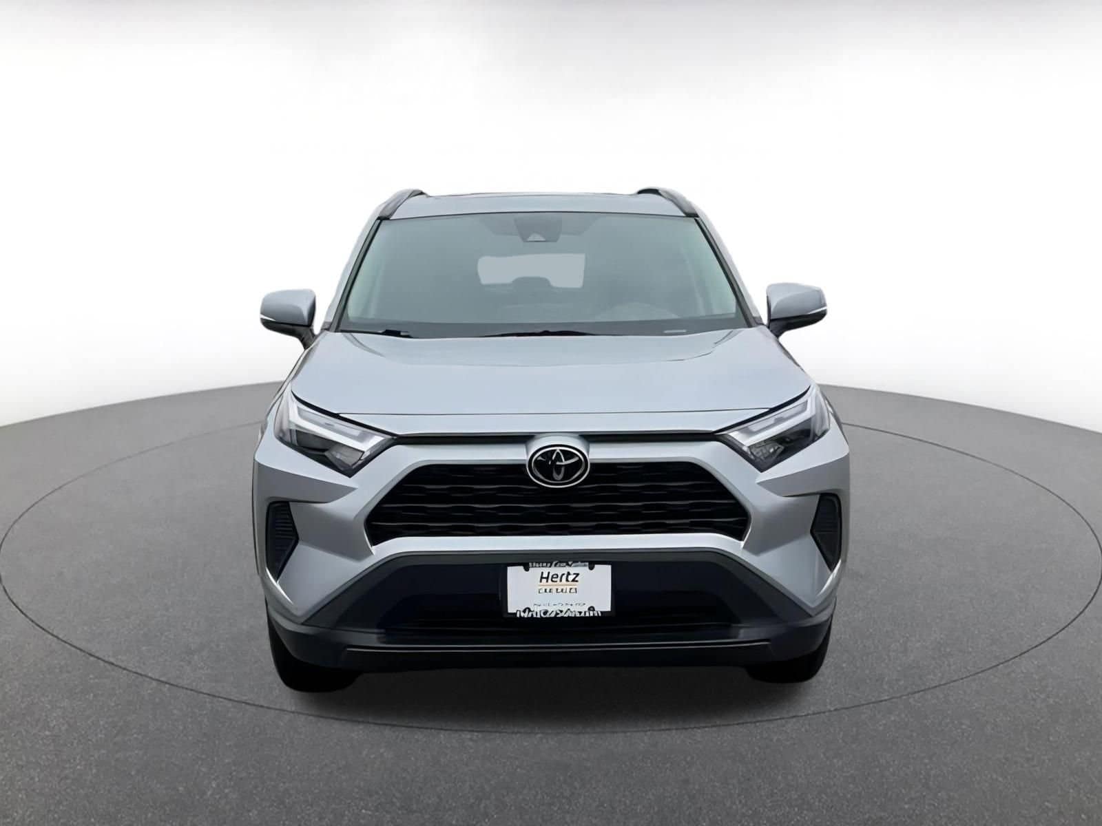 2024 Toyota RAV4 XLE 5