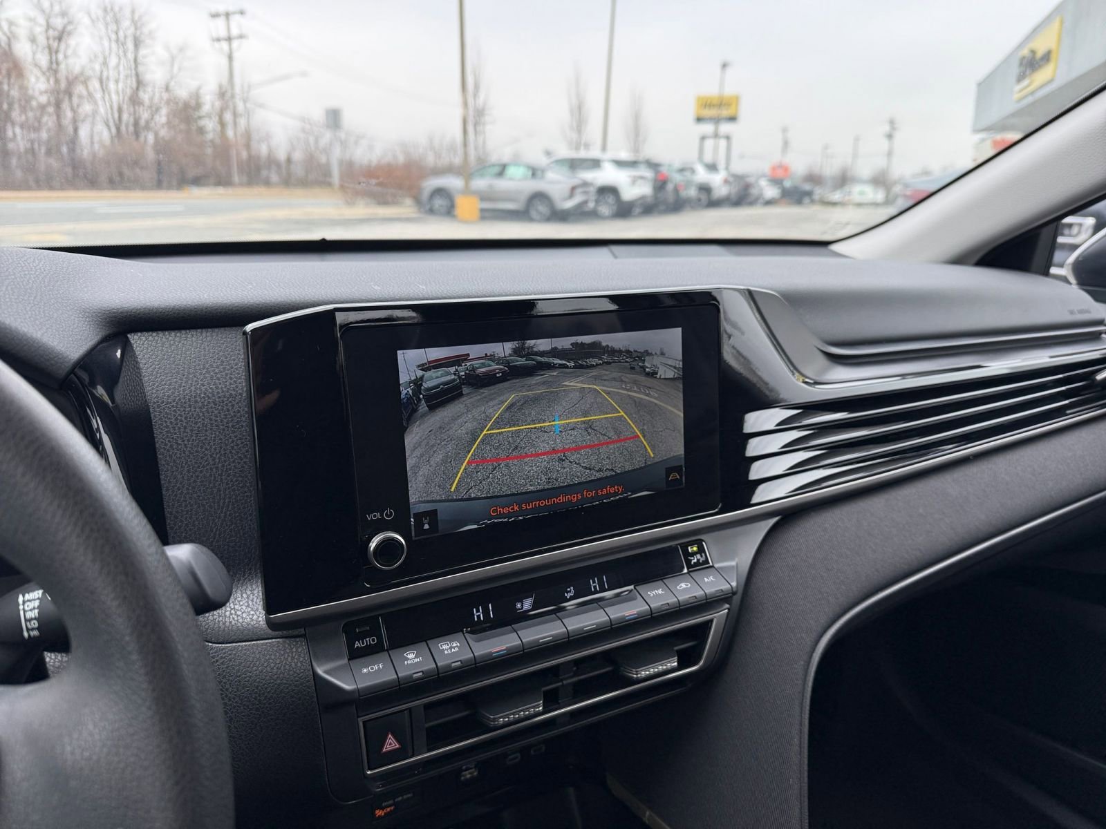 Thumbnail: 2025 Toyota Camry - 24