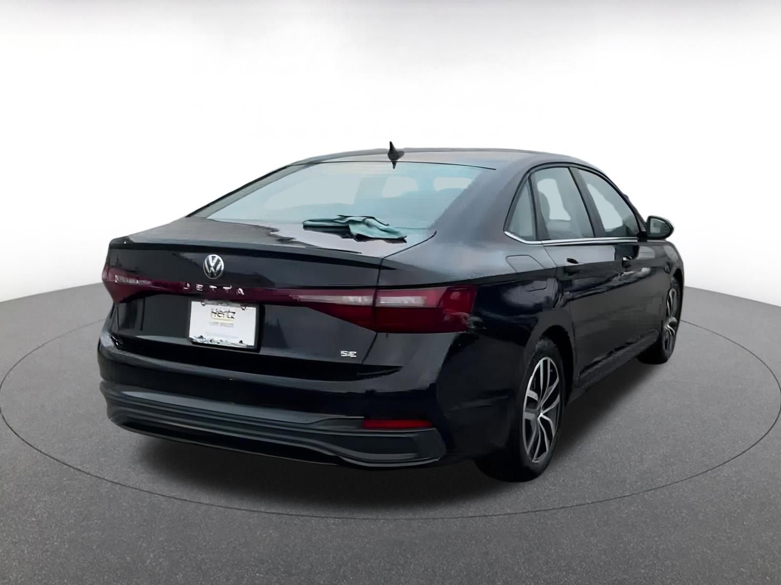 Thumbnail: 2025 Volkswagen Jetta - 14