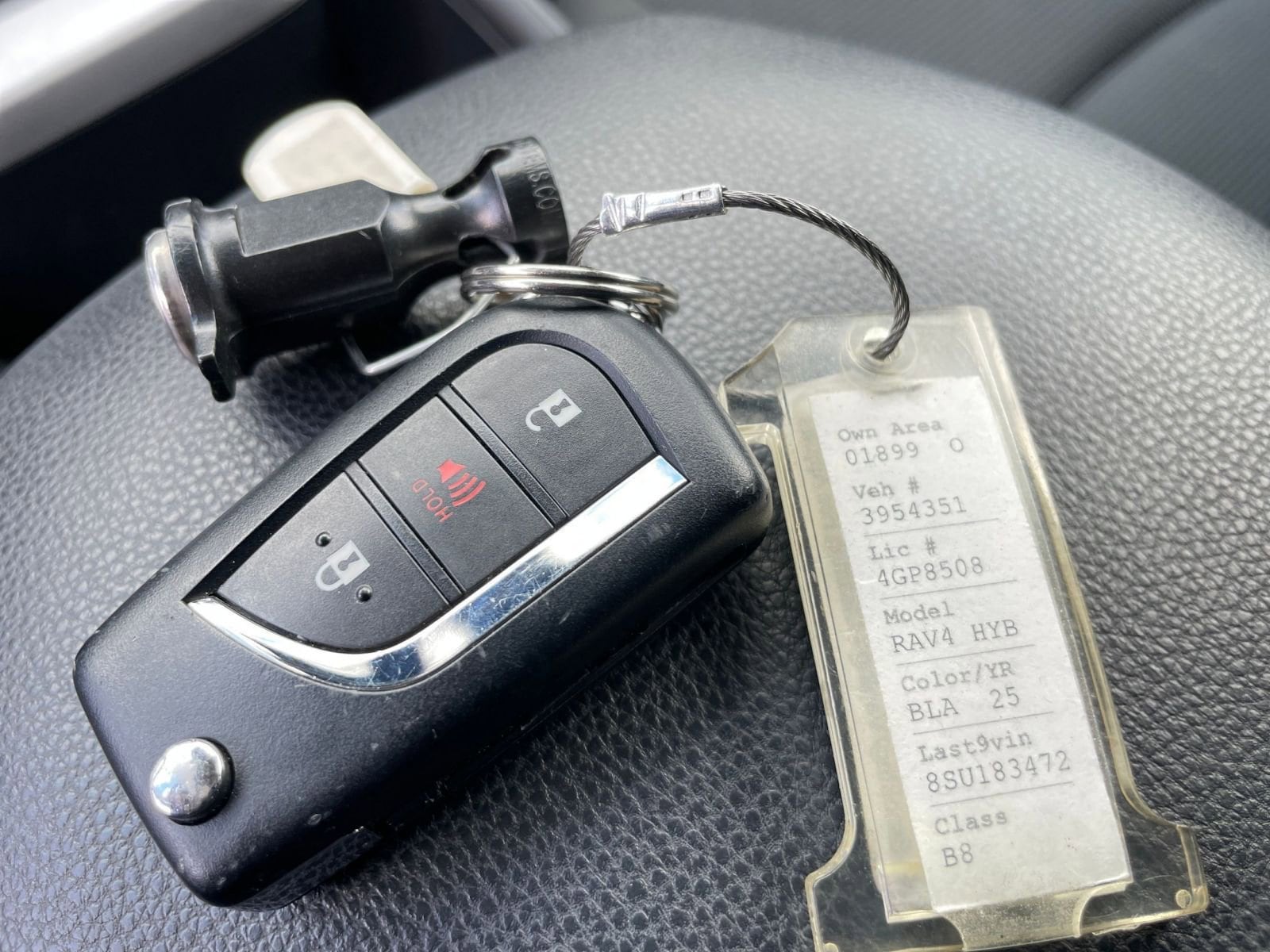 Thumbnail: 2025 Toyota RAV4 - 22