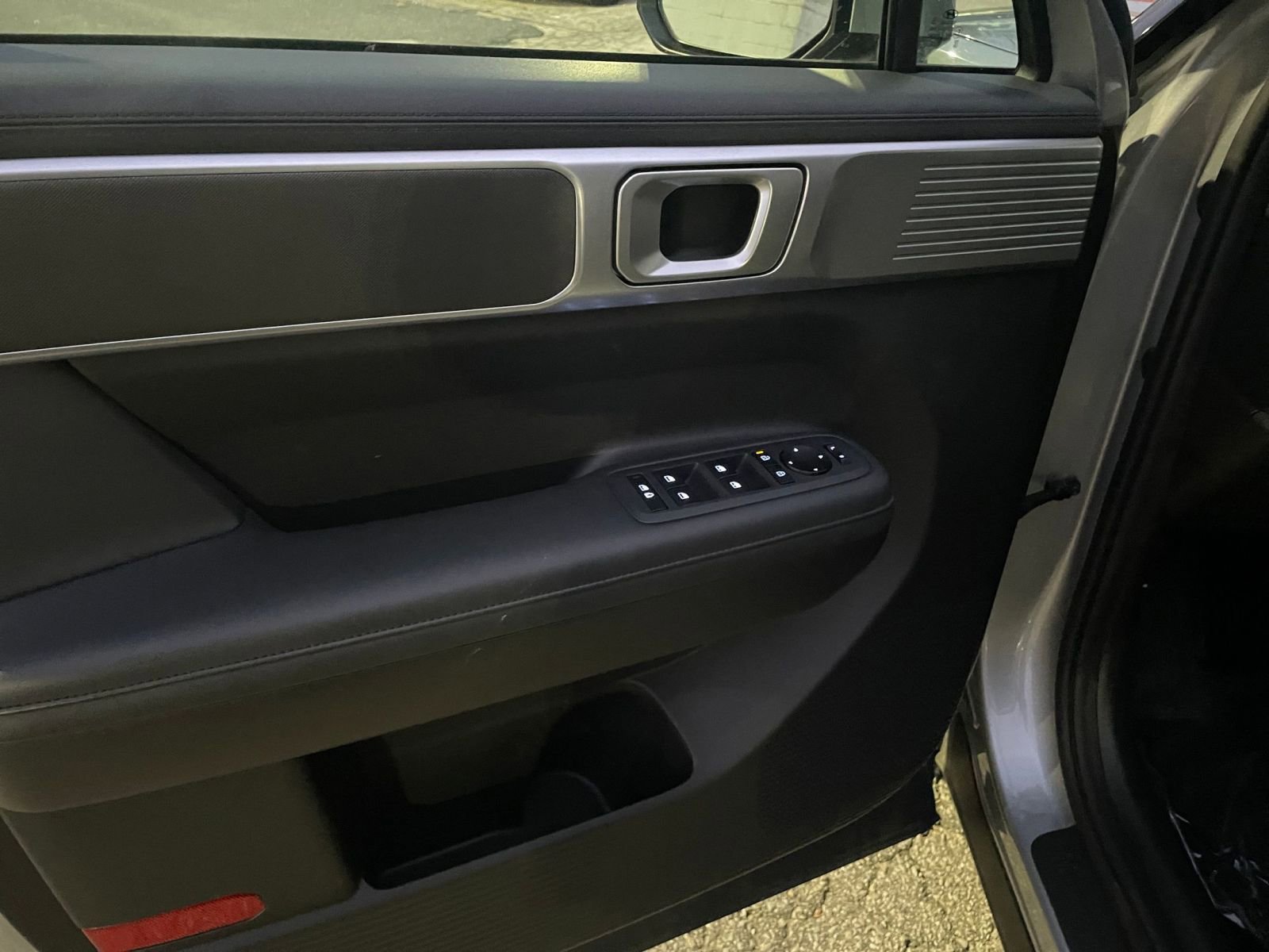 Thumbnail: 2025 Hyundai Santa Fe - 21