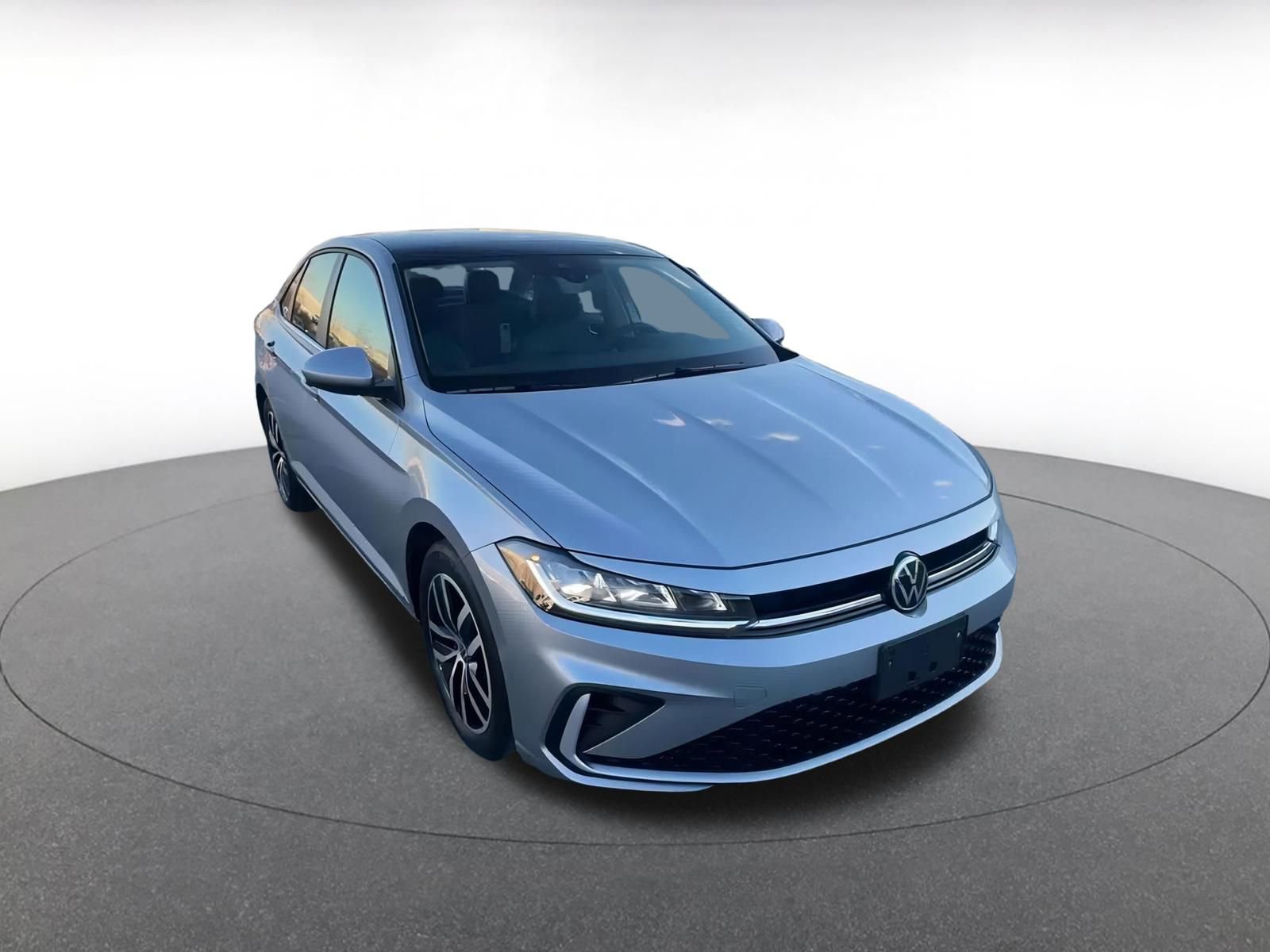 Thumbnail: 2025 Volkswagen Jetta - 3