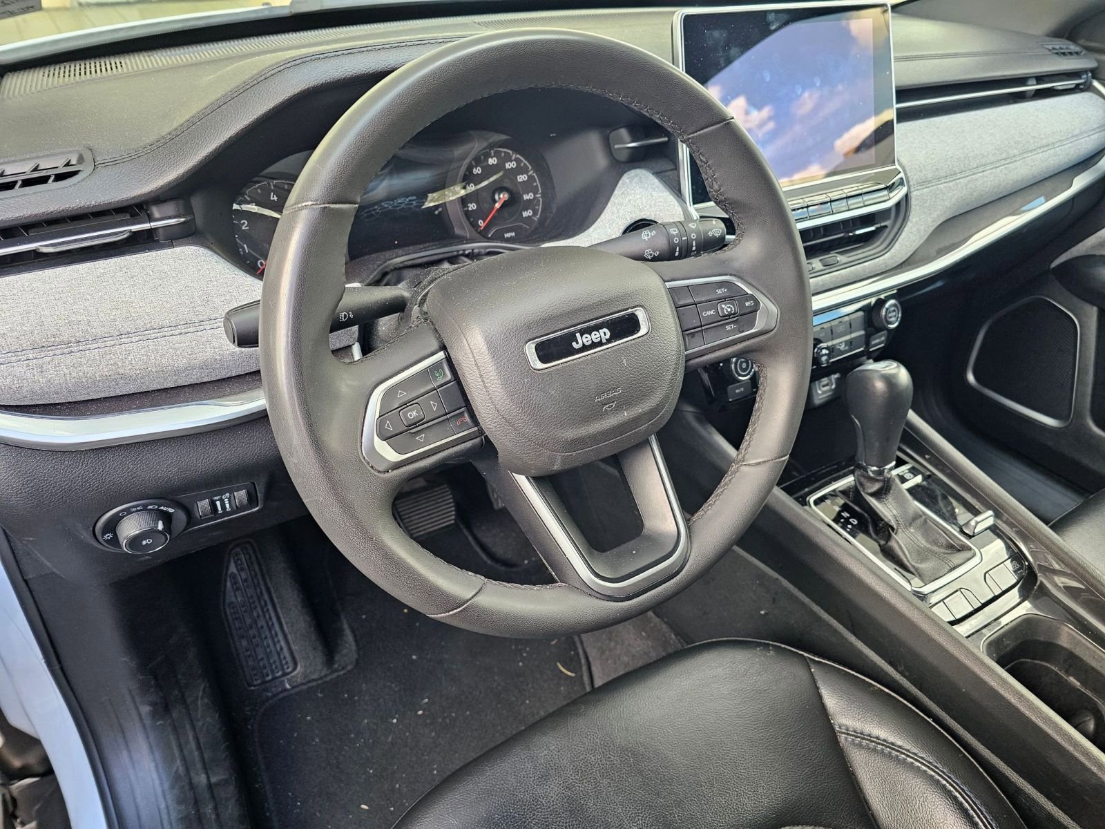 Thumbnail: 2023 Jeep Compass - 8
