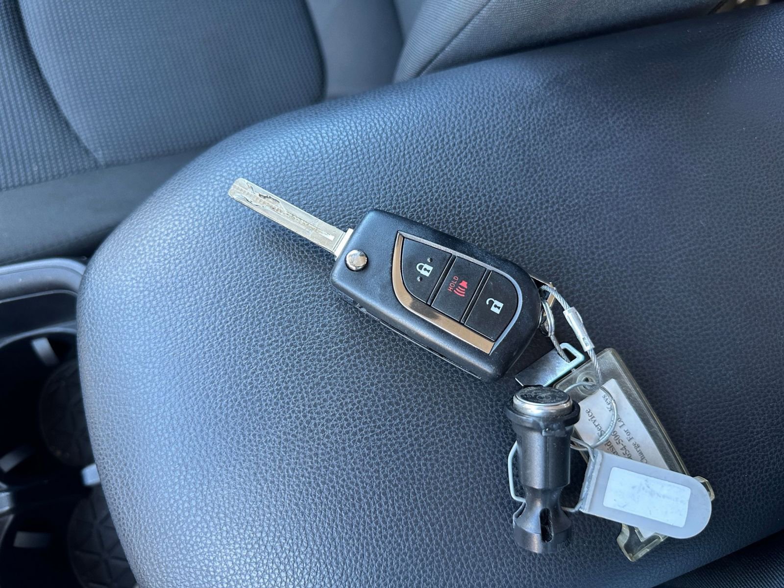 Thumbnail: 2025 Toyota RAV4 - 22