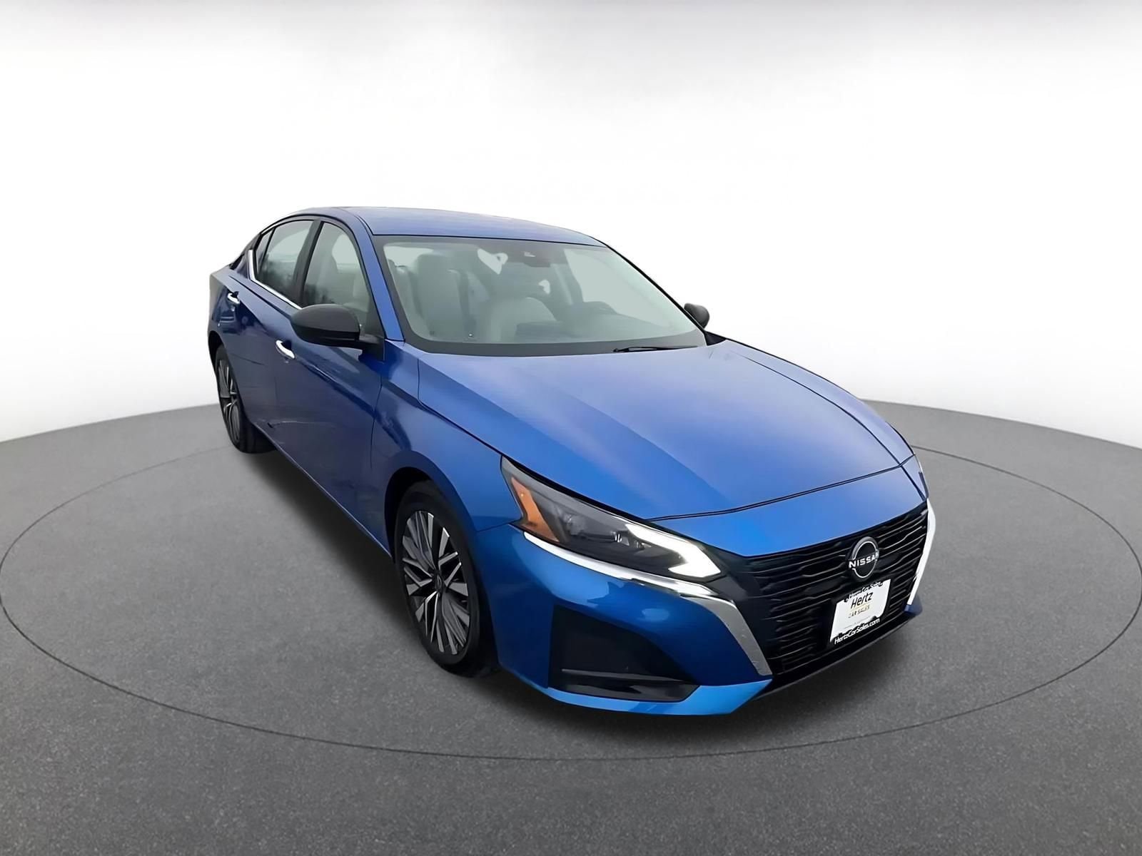 Thumbnail: 2025 Nissan Altima - 3