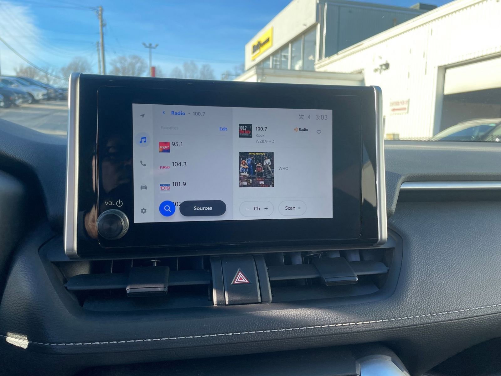 Thumbnail: 2025 Toyota RAV4 - 21