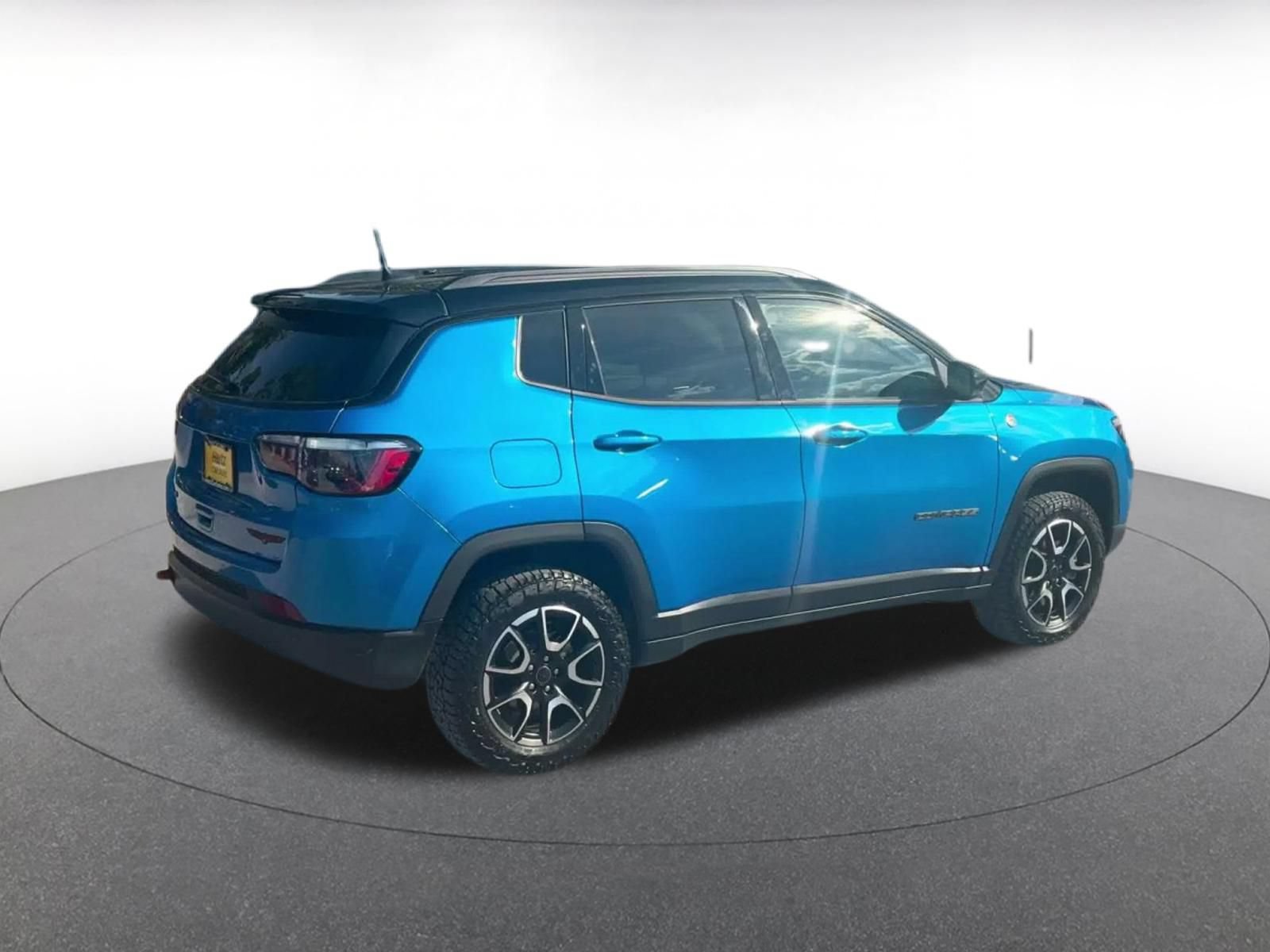 Thumbnail: 2025 Jeep Compass - 14