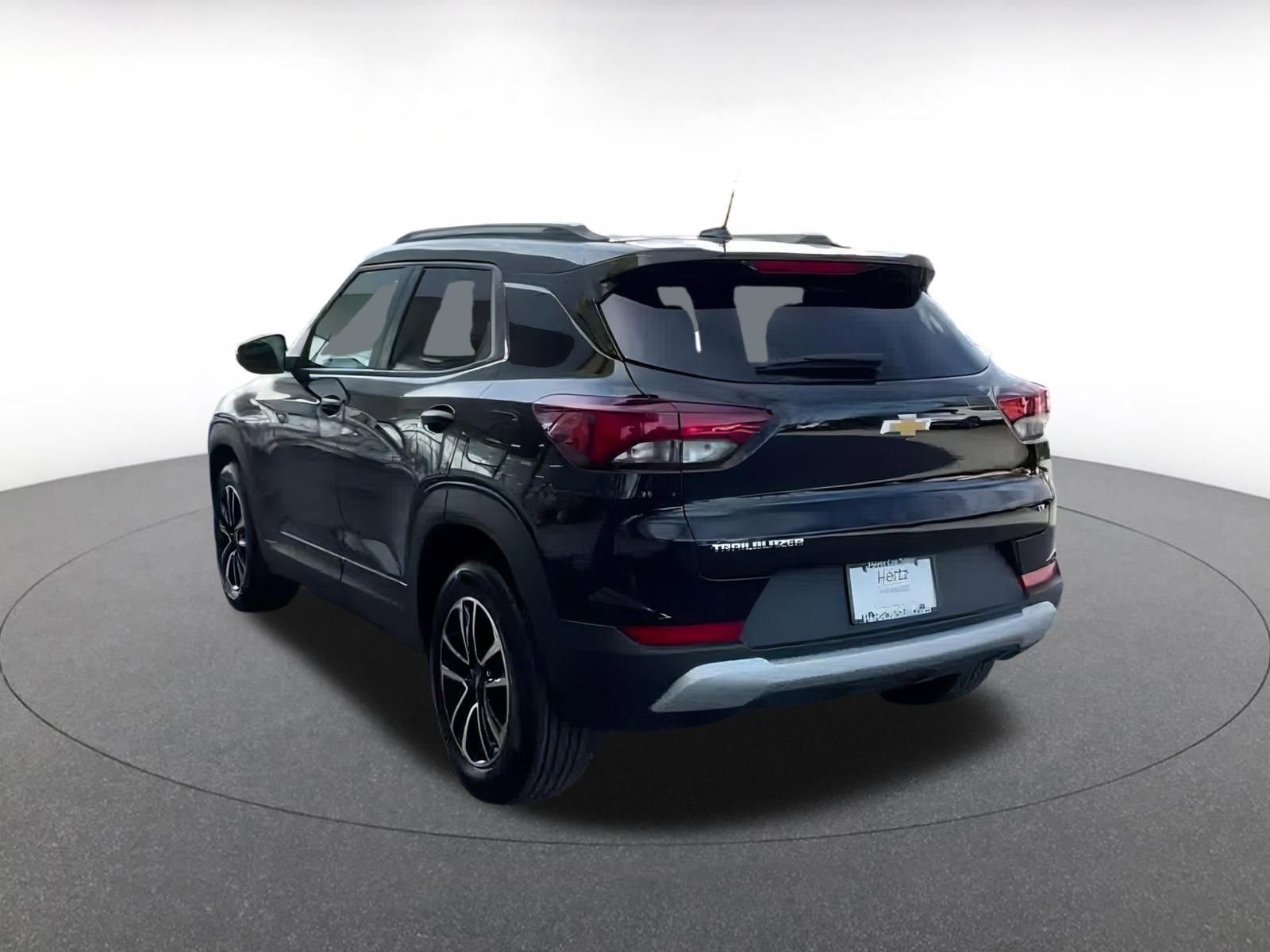 Thumbnail: 2025 Chevrolet TrailBlazer - 9