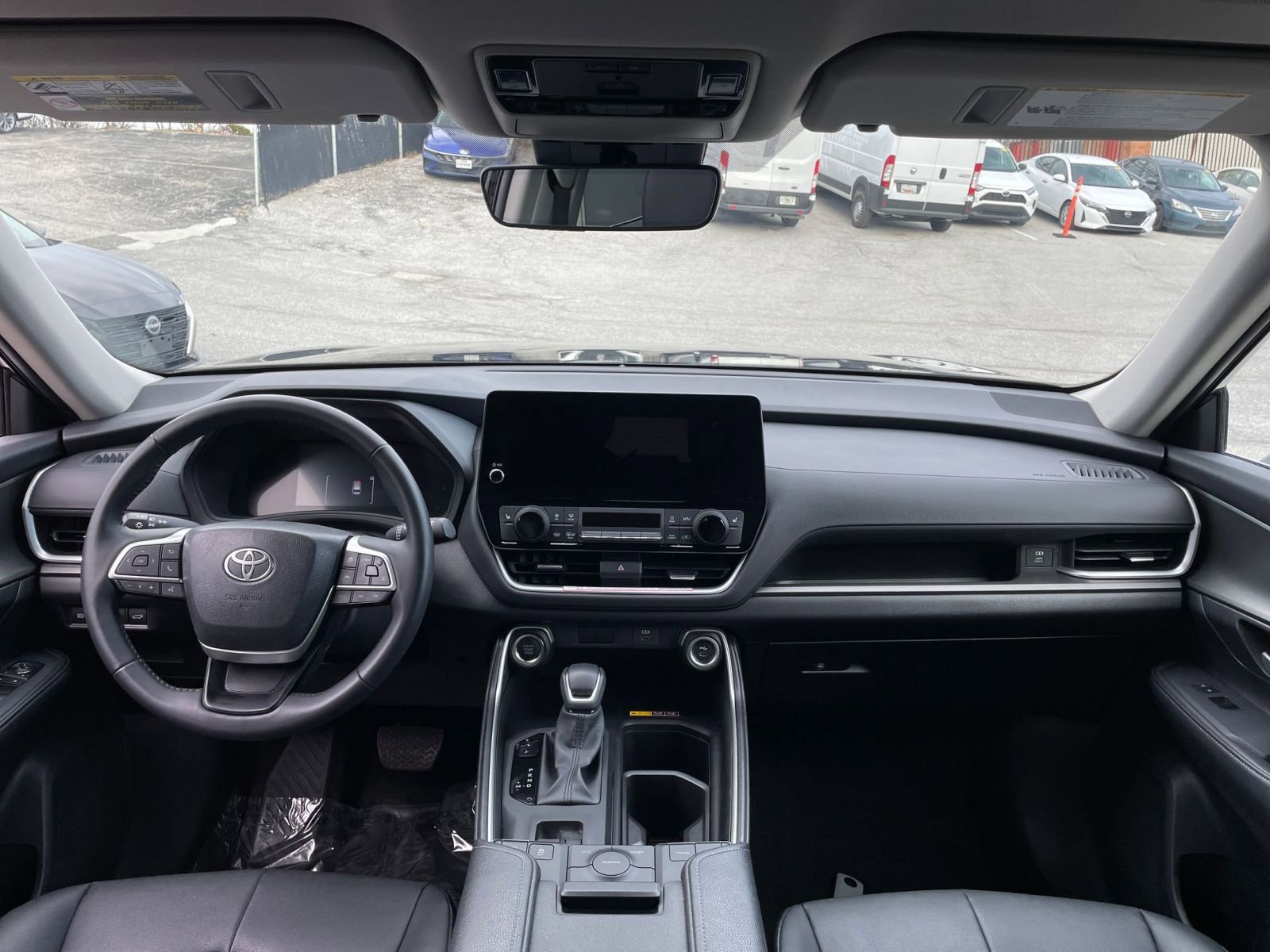 Thumbnail: 2025 Toyota Grand Highlander - 34