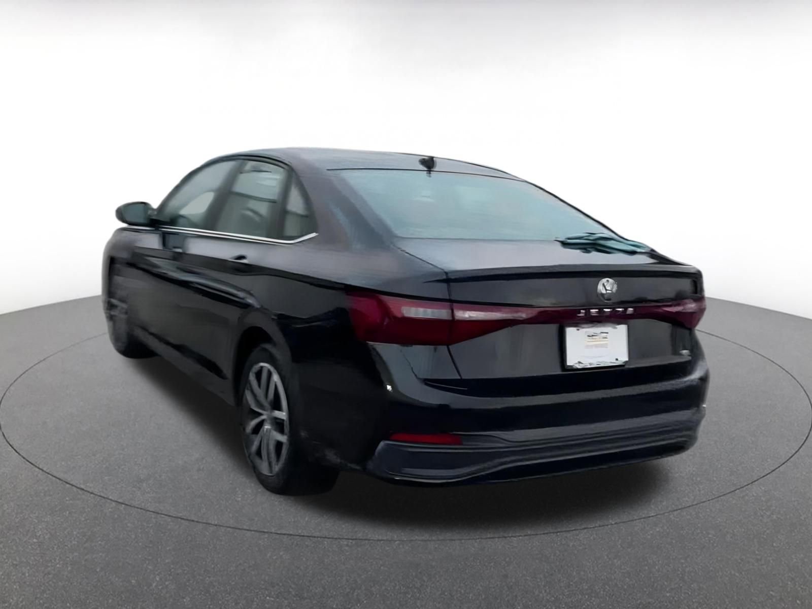 Thumbnail: 2025 Volkswagen Jetta - 11