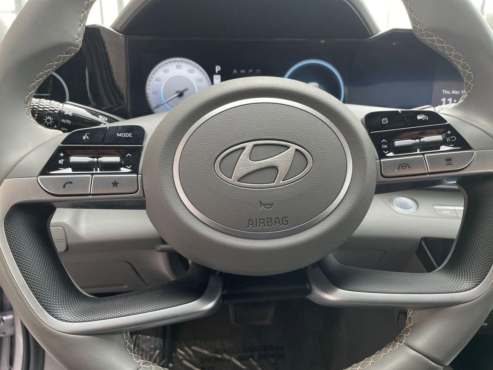 Thumbnail: 2025 Hyundai Elantra - 25