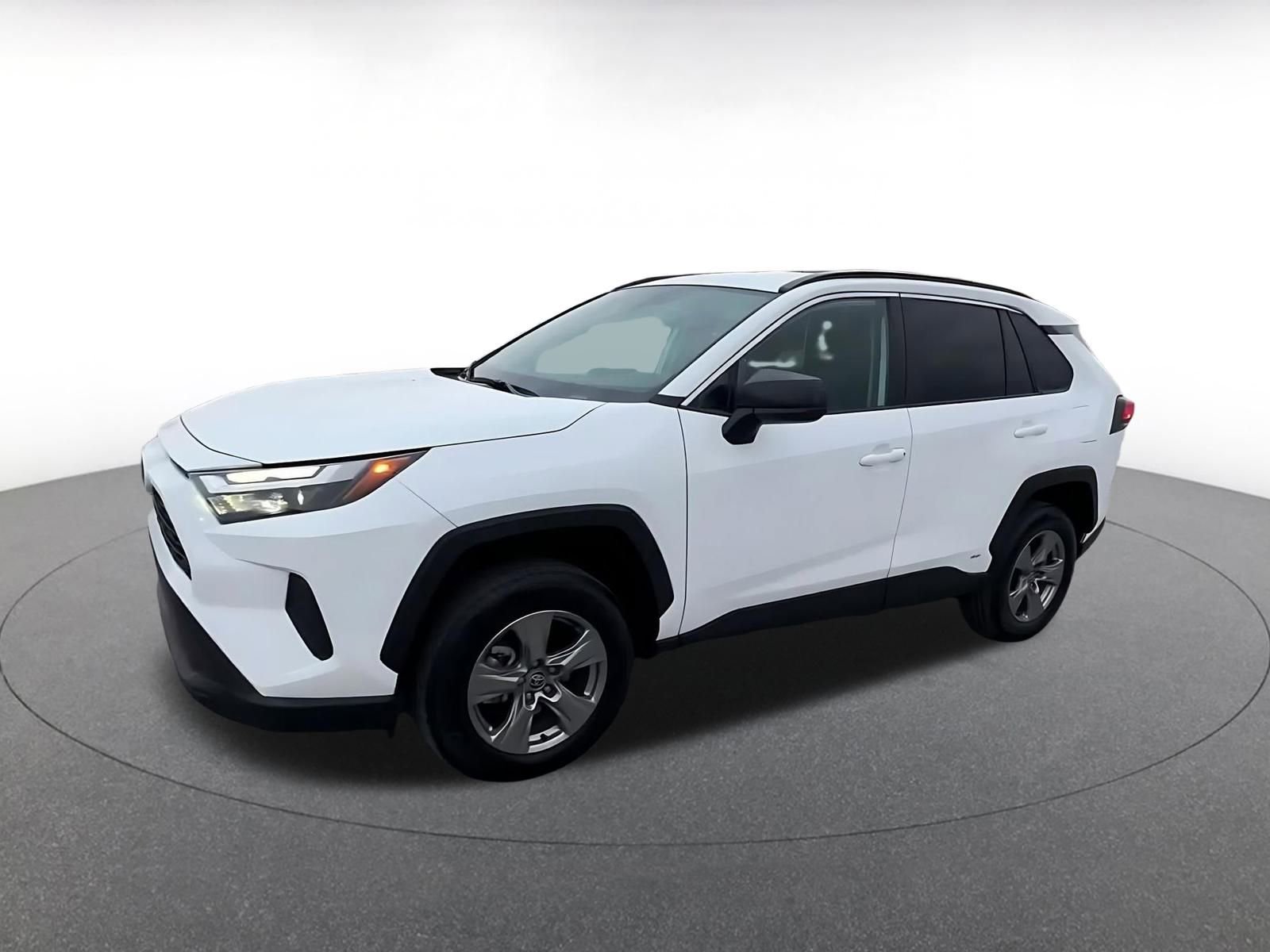 Thumbnail: 2025 Toyota RAV4 - 8