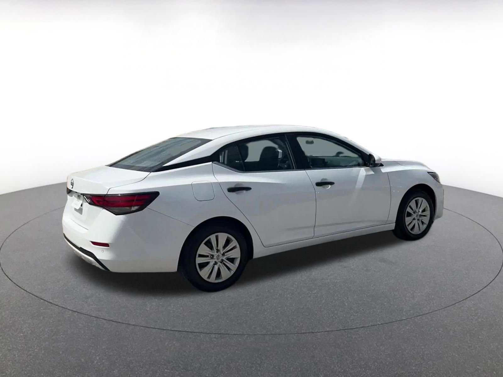 Thumbnail: 2025 Nissan Sentra - 15