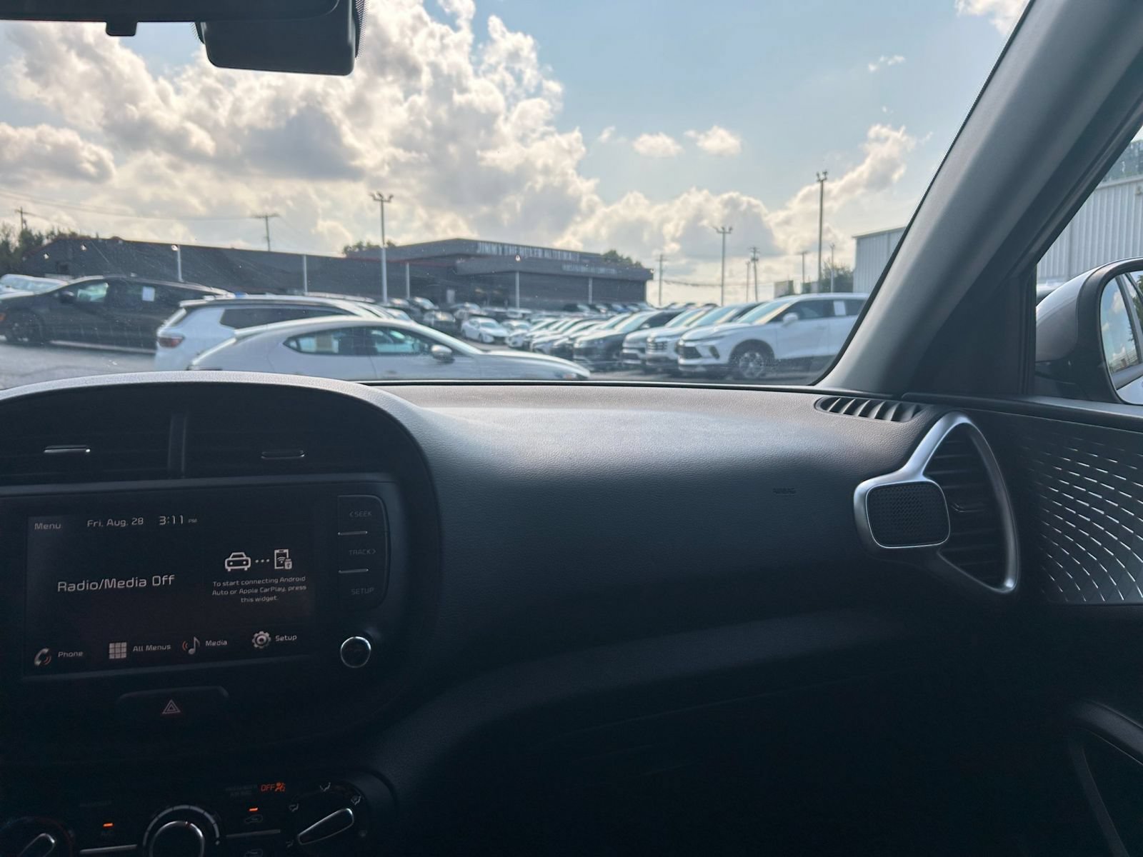Thumbnail: 2025 Kia Soul - 25