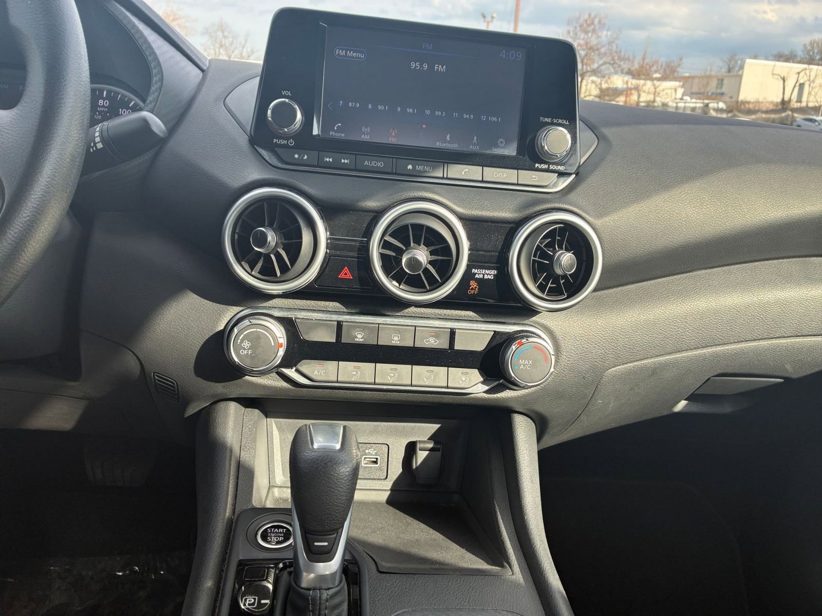 Thumbnail: 2025 Nissan Sentra - 17