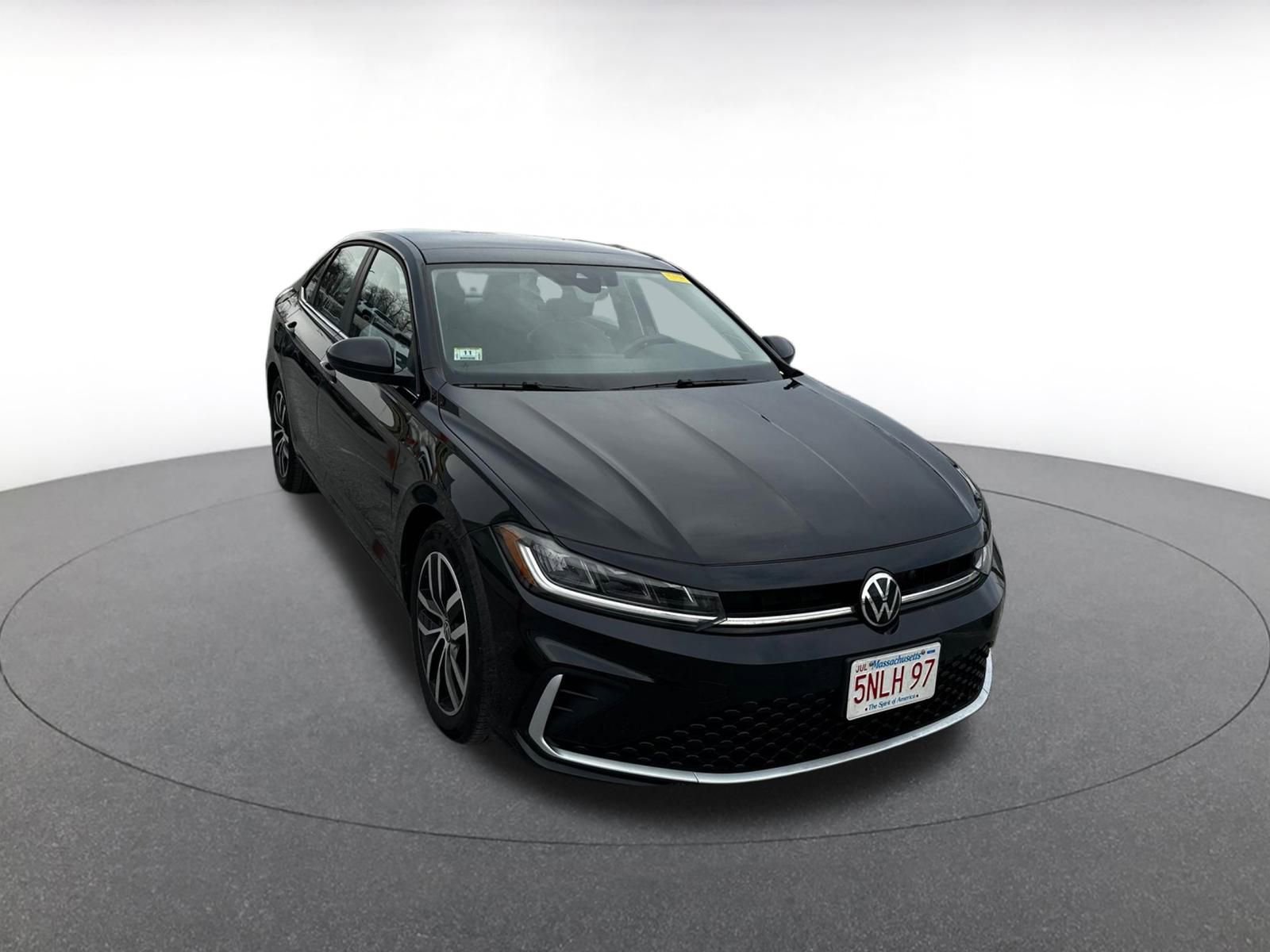 Thumbnail: 2025 Volkswagen Jetta - 1