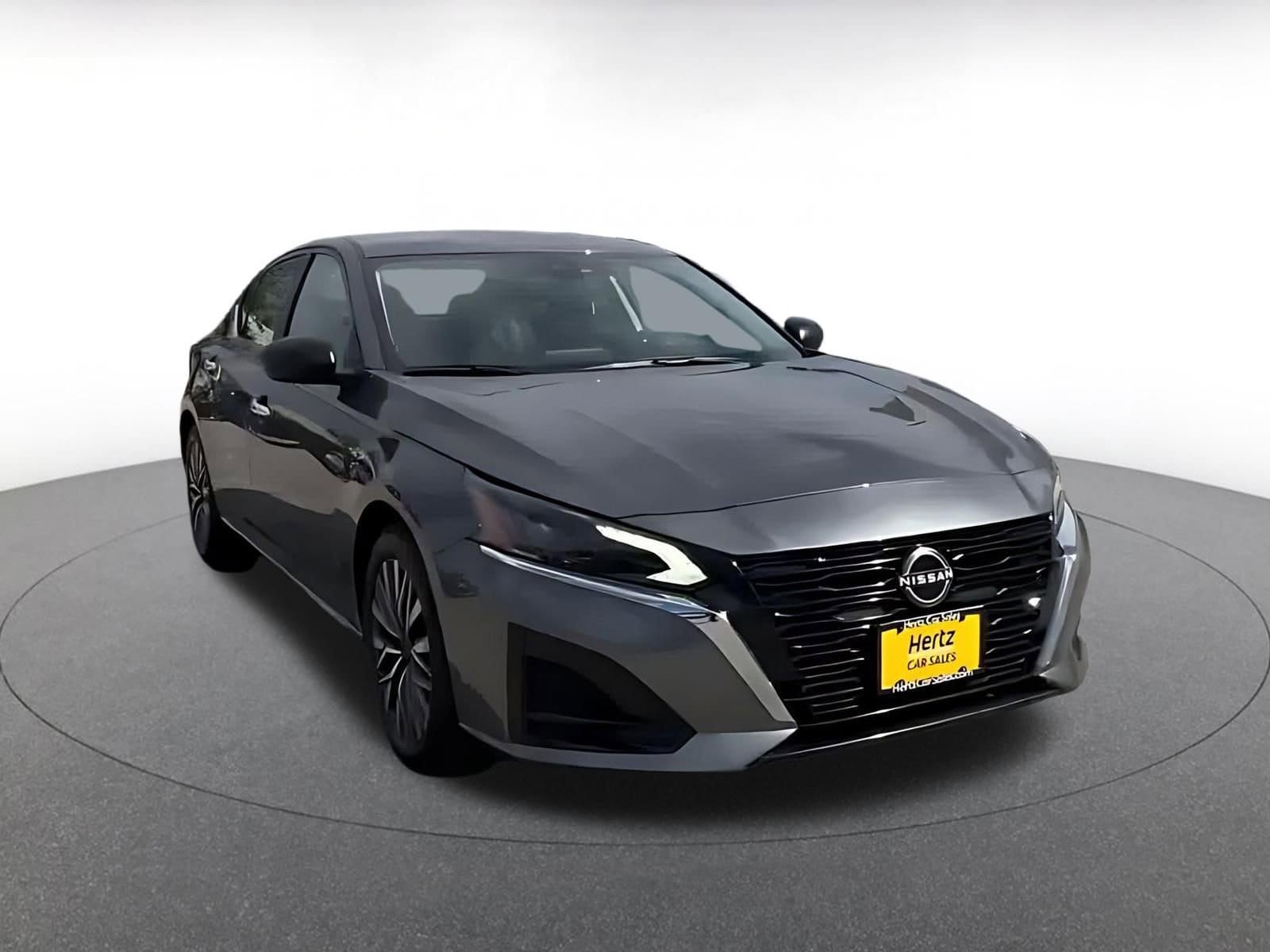 Thumbnail: 2025 Nissan Altima - 3