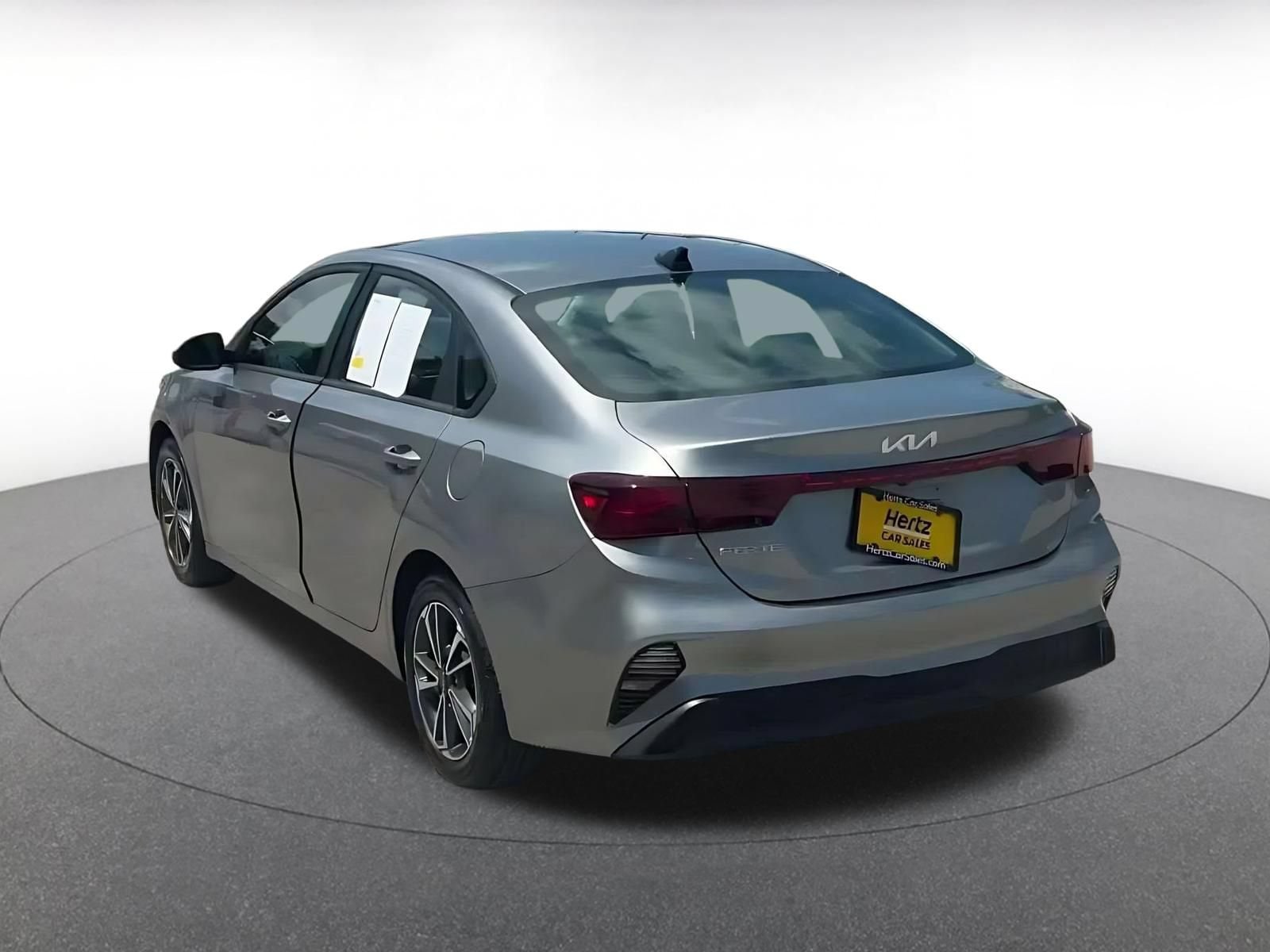 Thumbnail: 2024 Kia Forte - 11