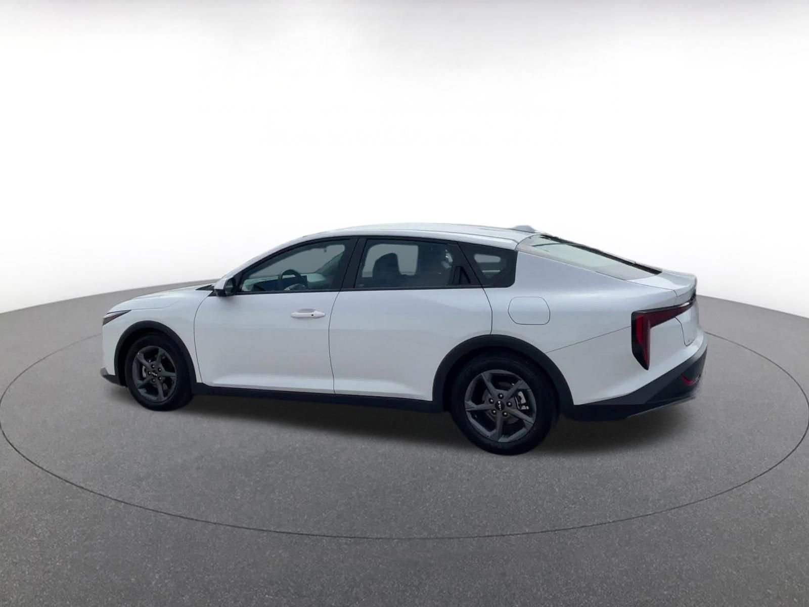 Thumbnail: 2025 Kia K4 - 10