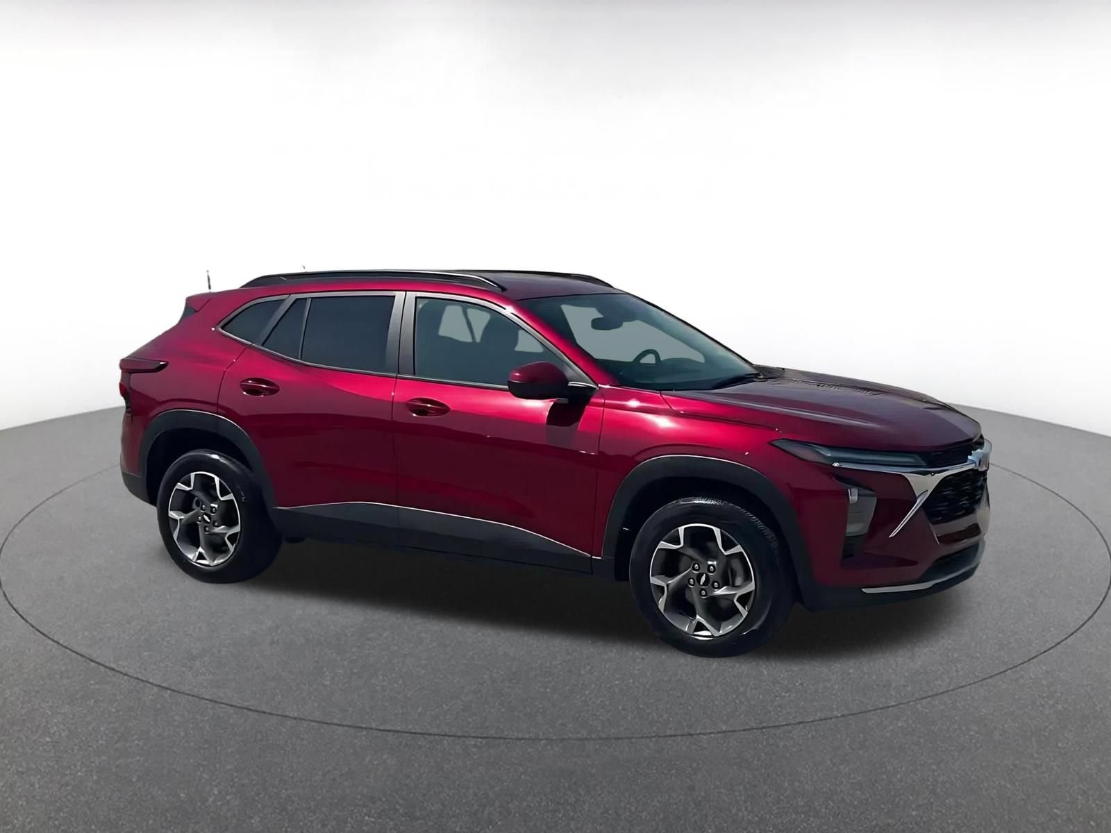 Thumbnail: 2025 Chevrolet Trax - 2