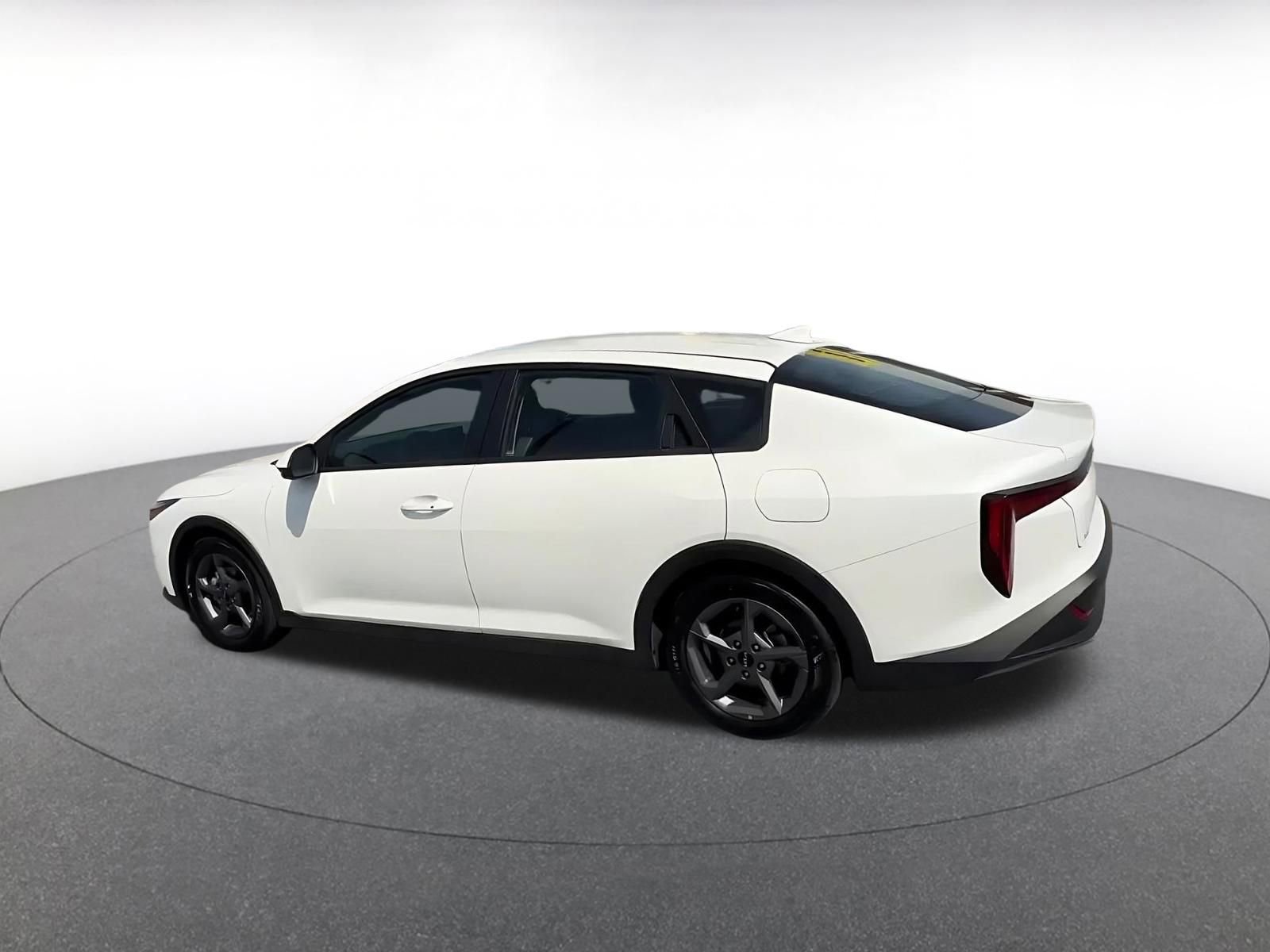 Thumbnail: 2025 Kia K4 - 10