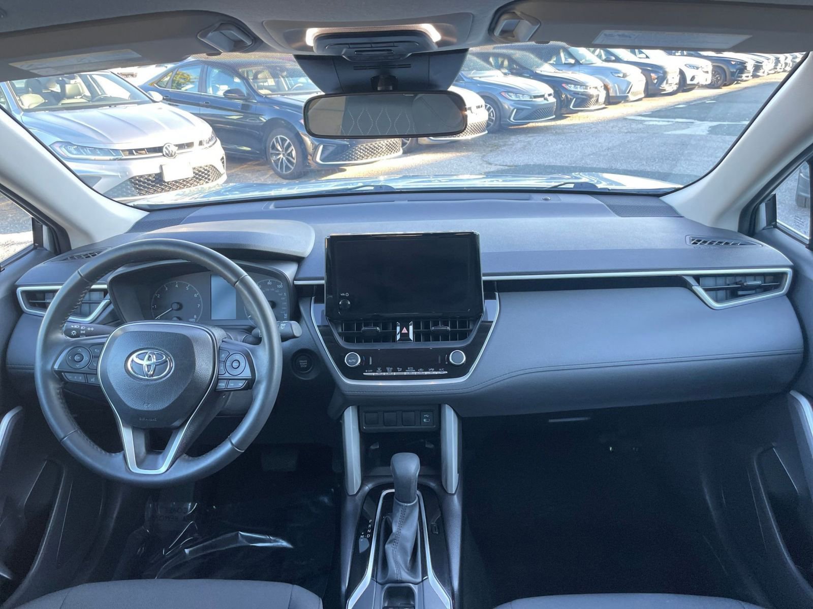 Thumbnail: 2025 Toyota Corolla Cross - 32